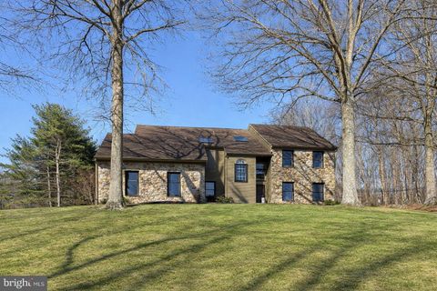 6 GREENRIDGE ROAD GLENMOORE PA 19343