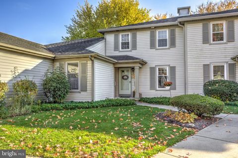 Photo of 37 Ashlea Village, New Holland, PA 17557 (MLS # PALA2043584)