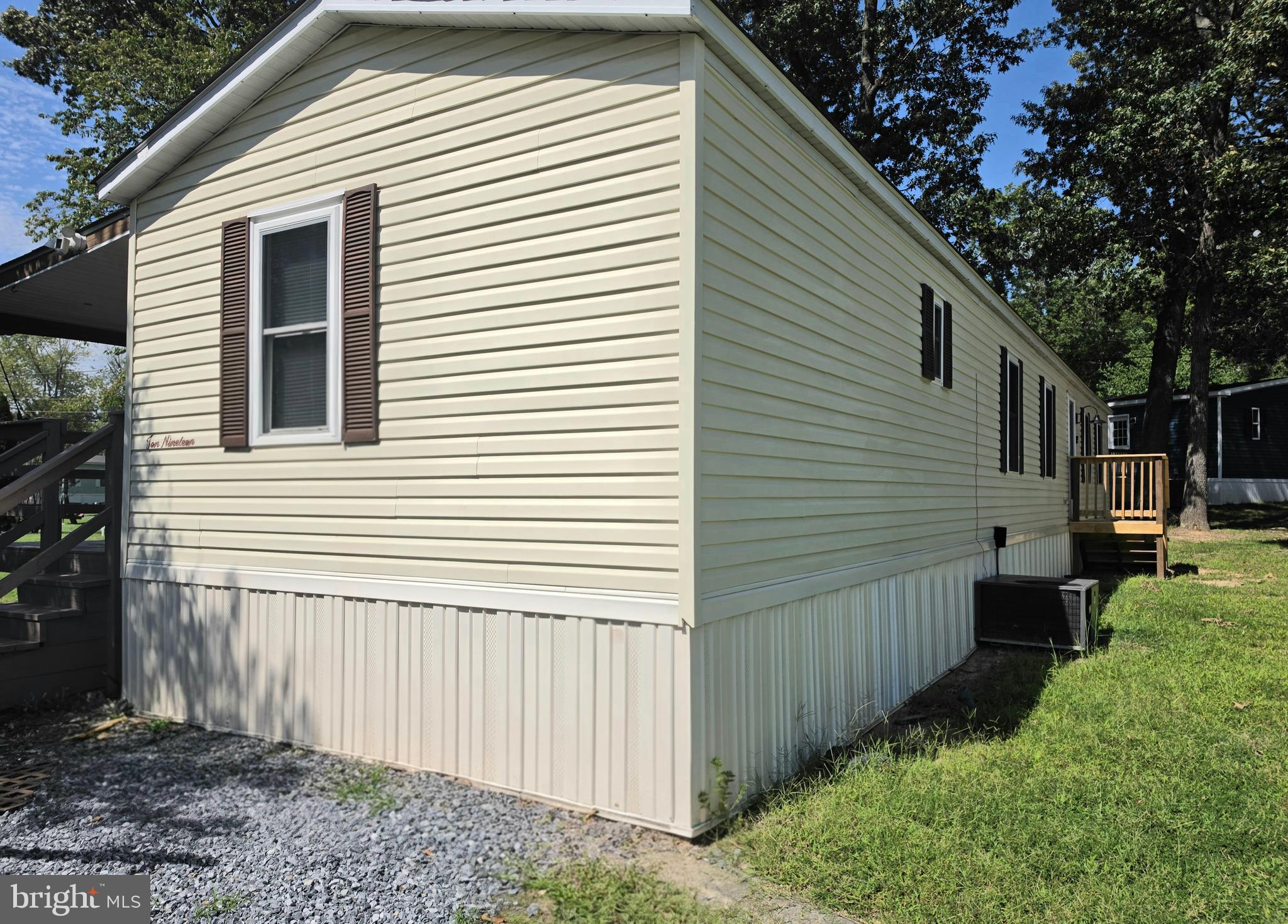 10505 CEDARVILLE RD 10-19