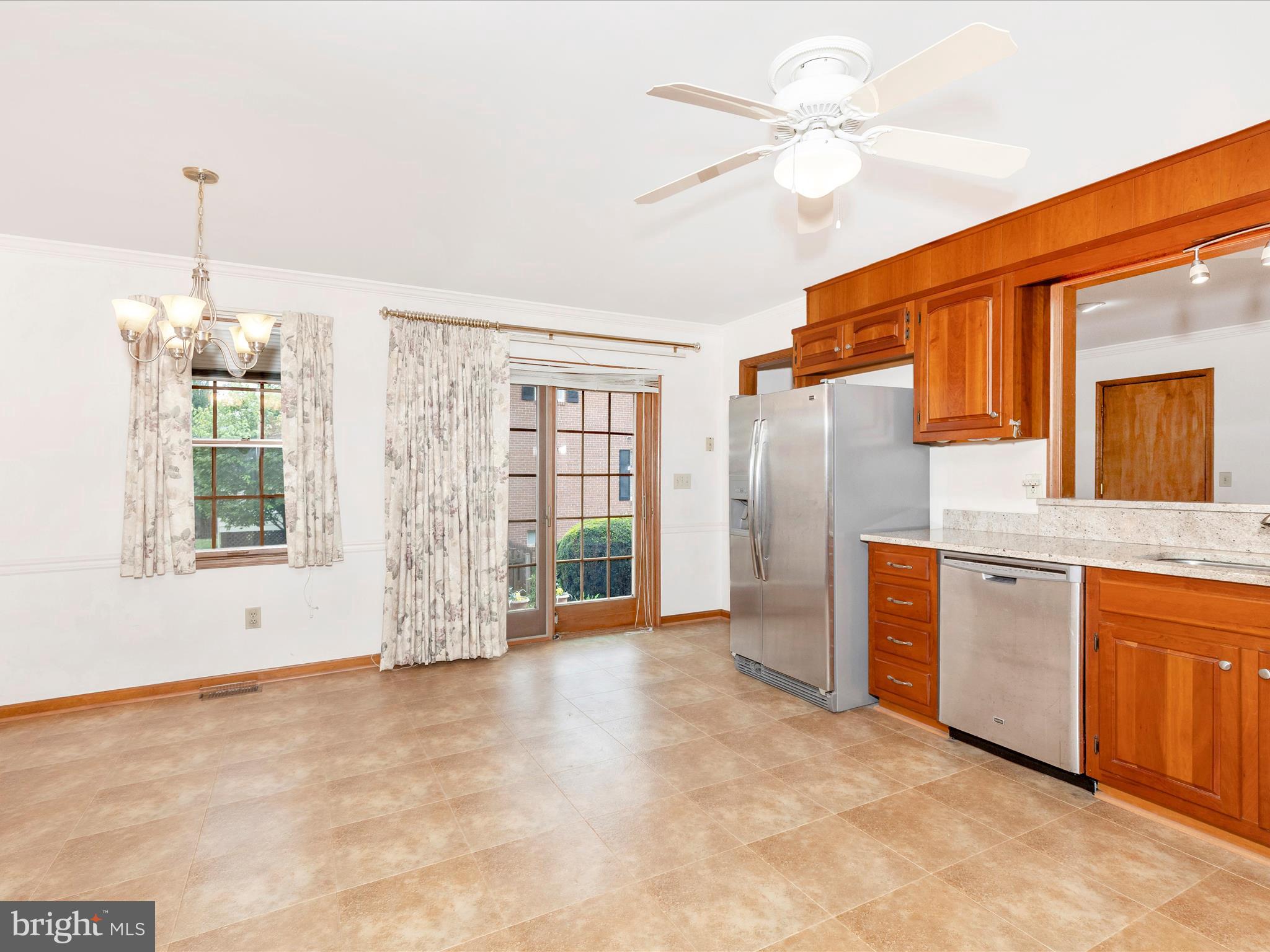 ROCK CREEK ESTATES - Residential