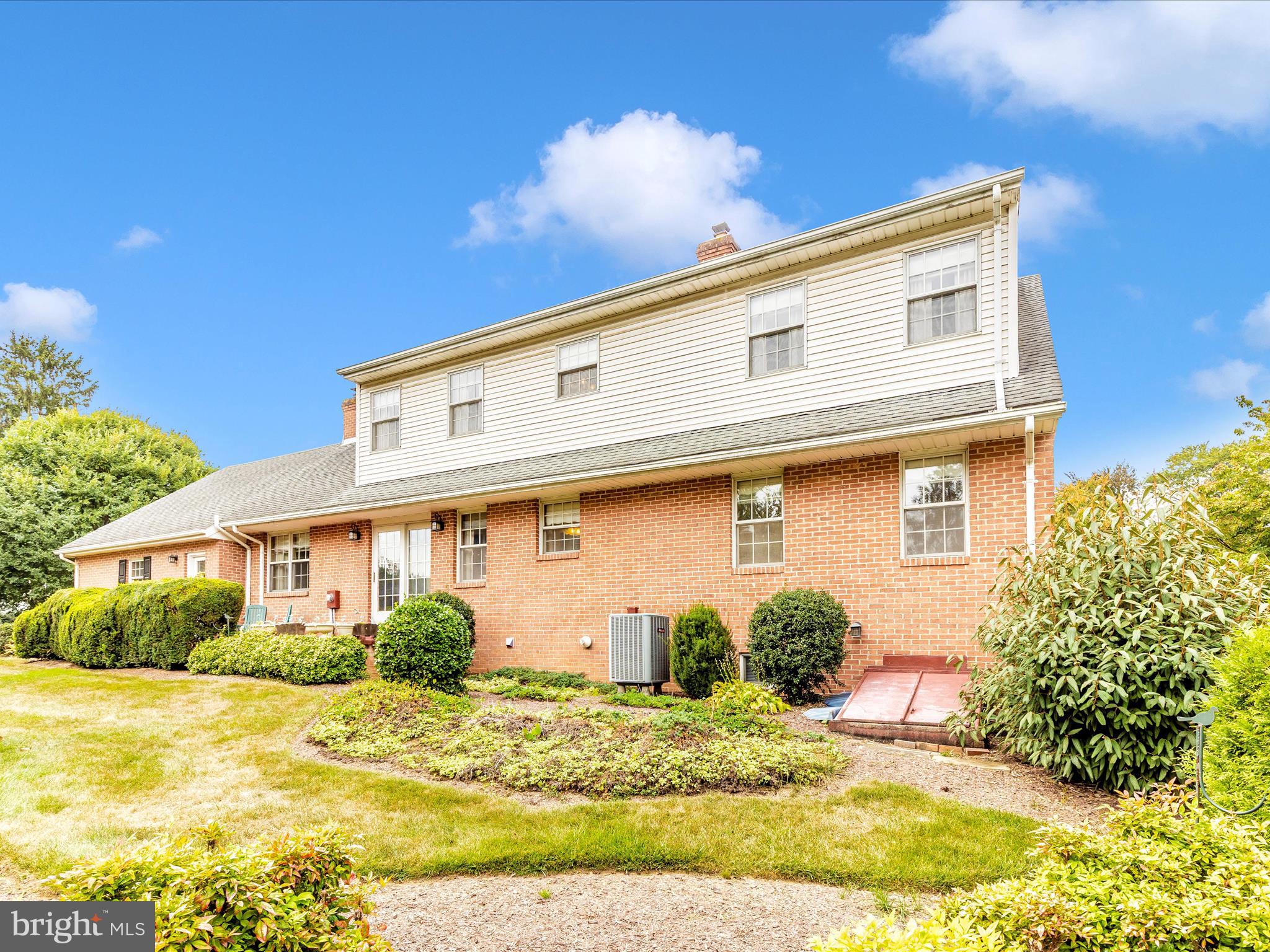 ROCK CREEK ESTATES - Residential