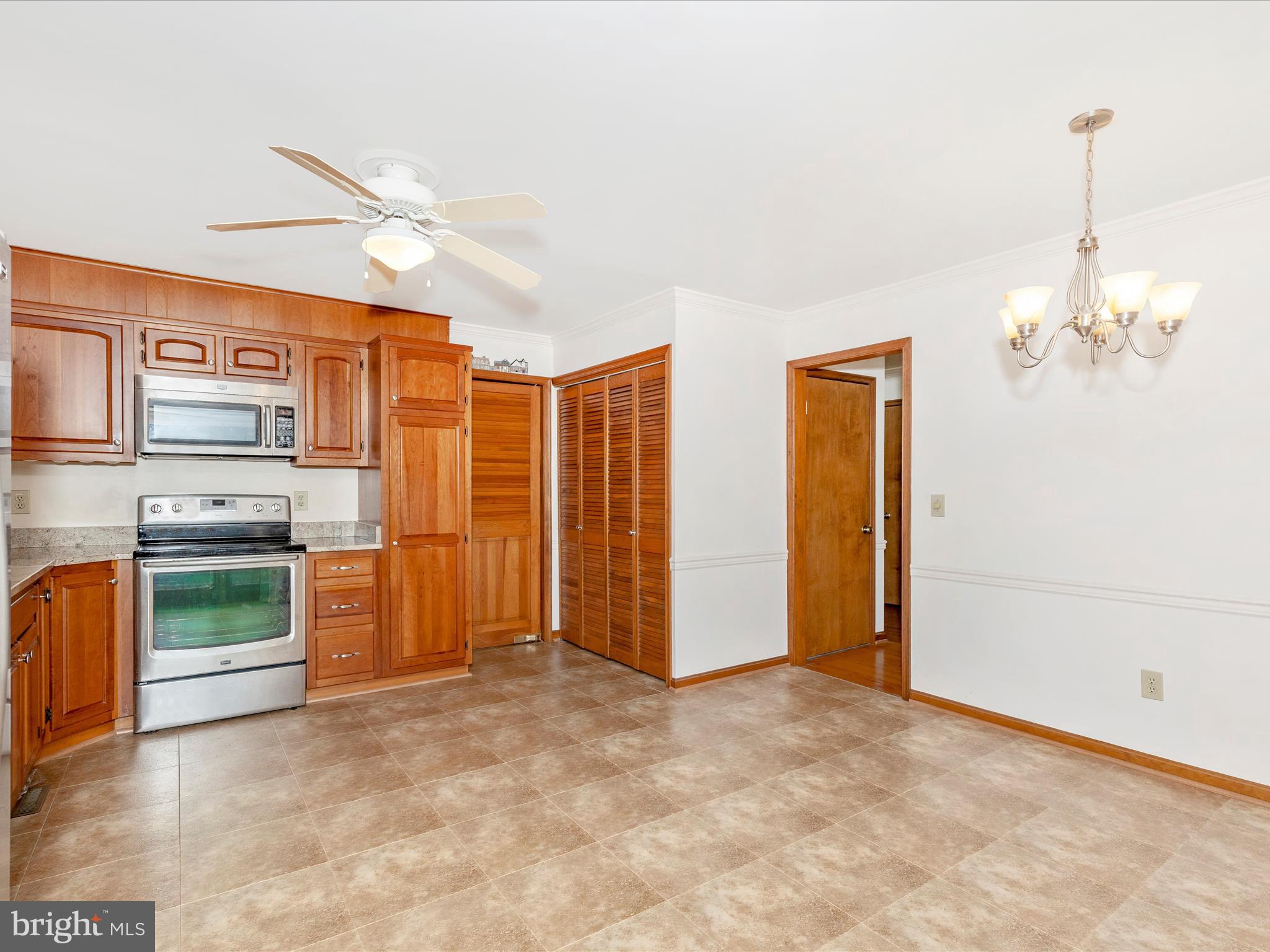 ROCK CREEK ESTATES - Residential