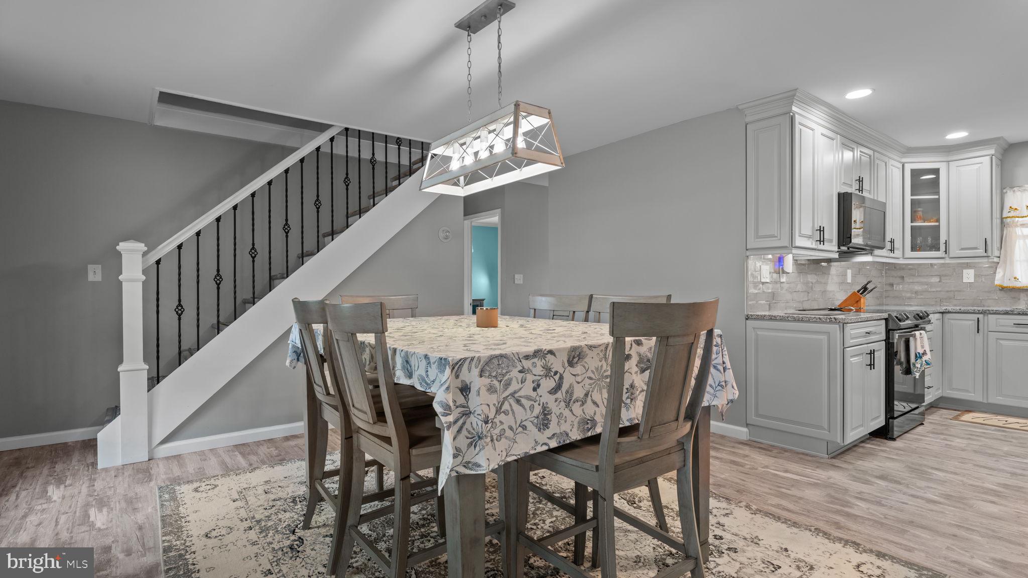 INDIAN CREEK - Residential