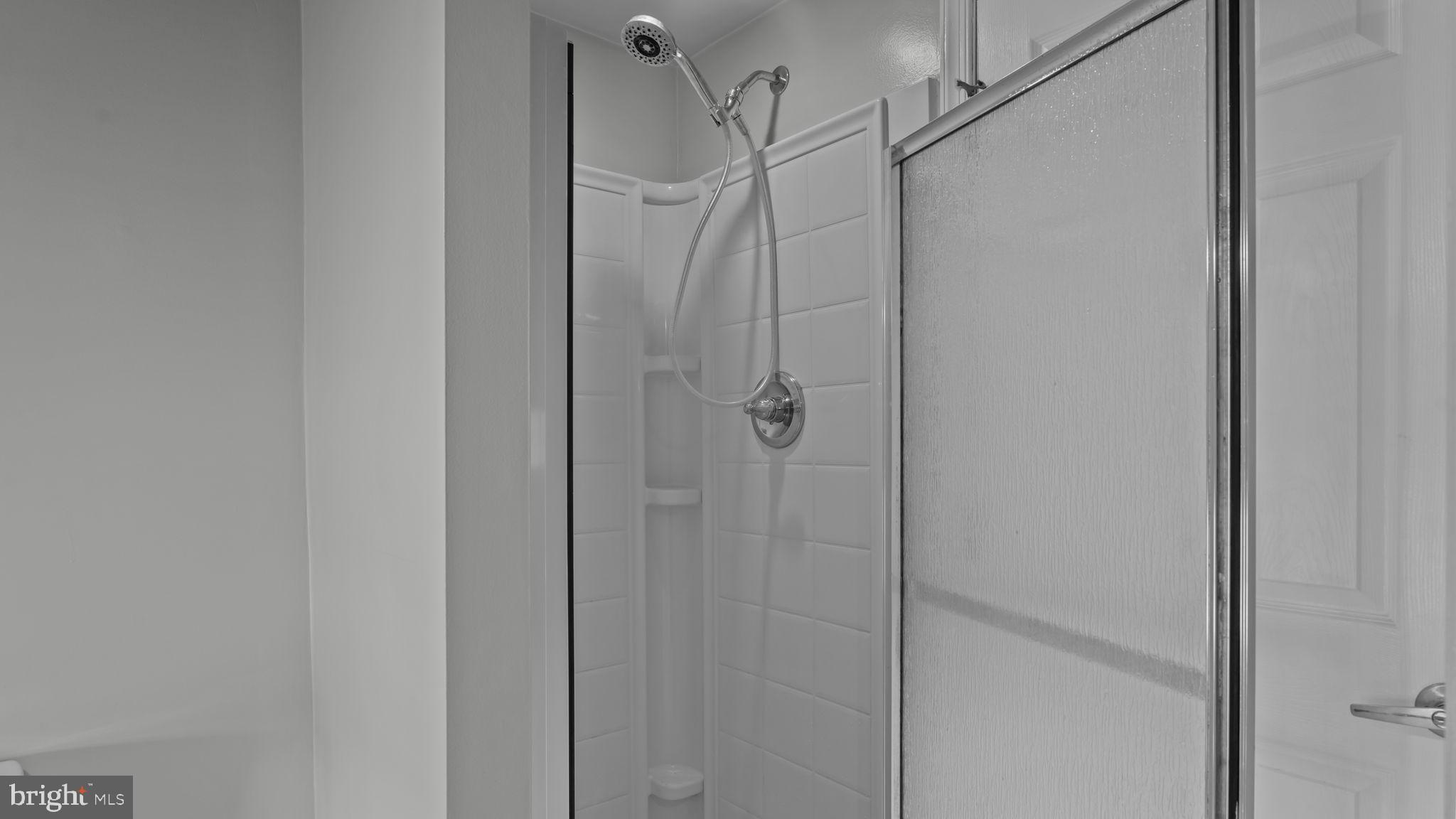 INDIAN CREEK - Residential