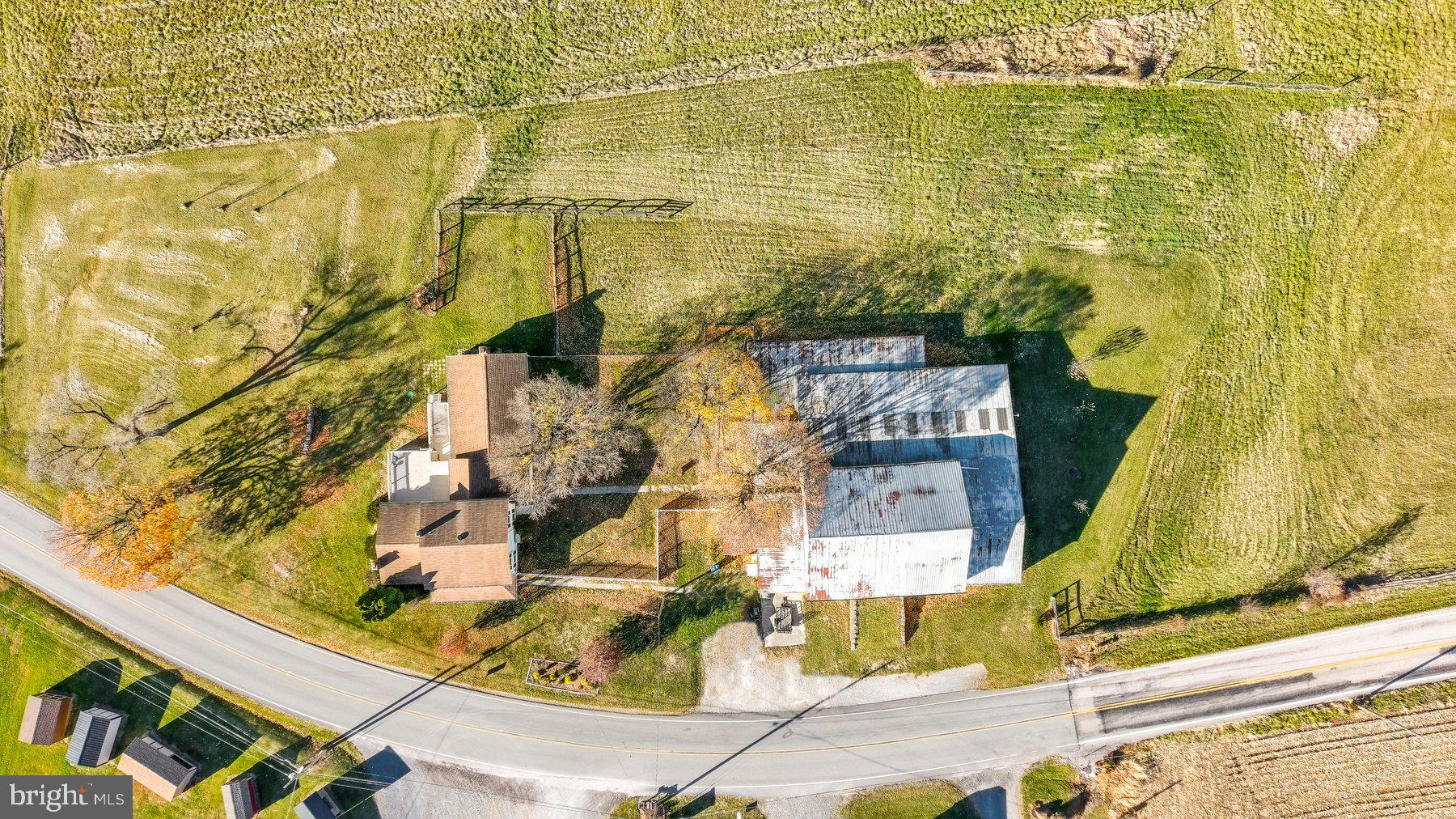 1014 PONDTOWN ROAD