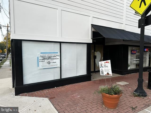 377 MAIN STREET