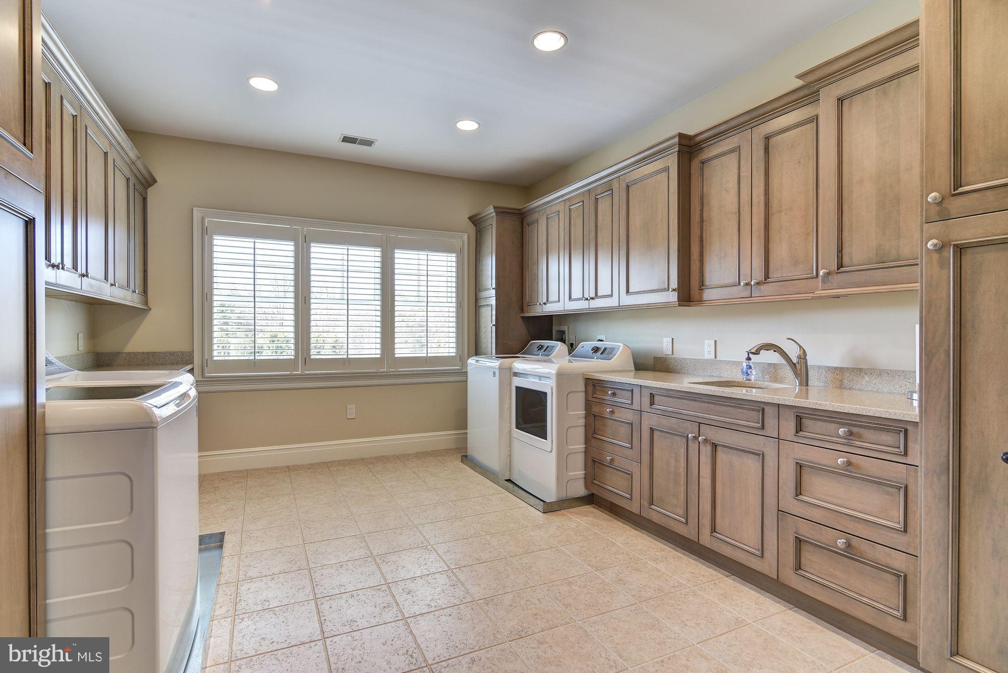 FORESTVILLE ESTATES - Residential