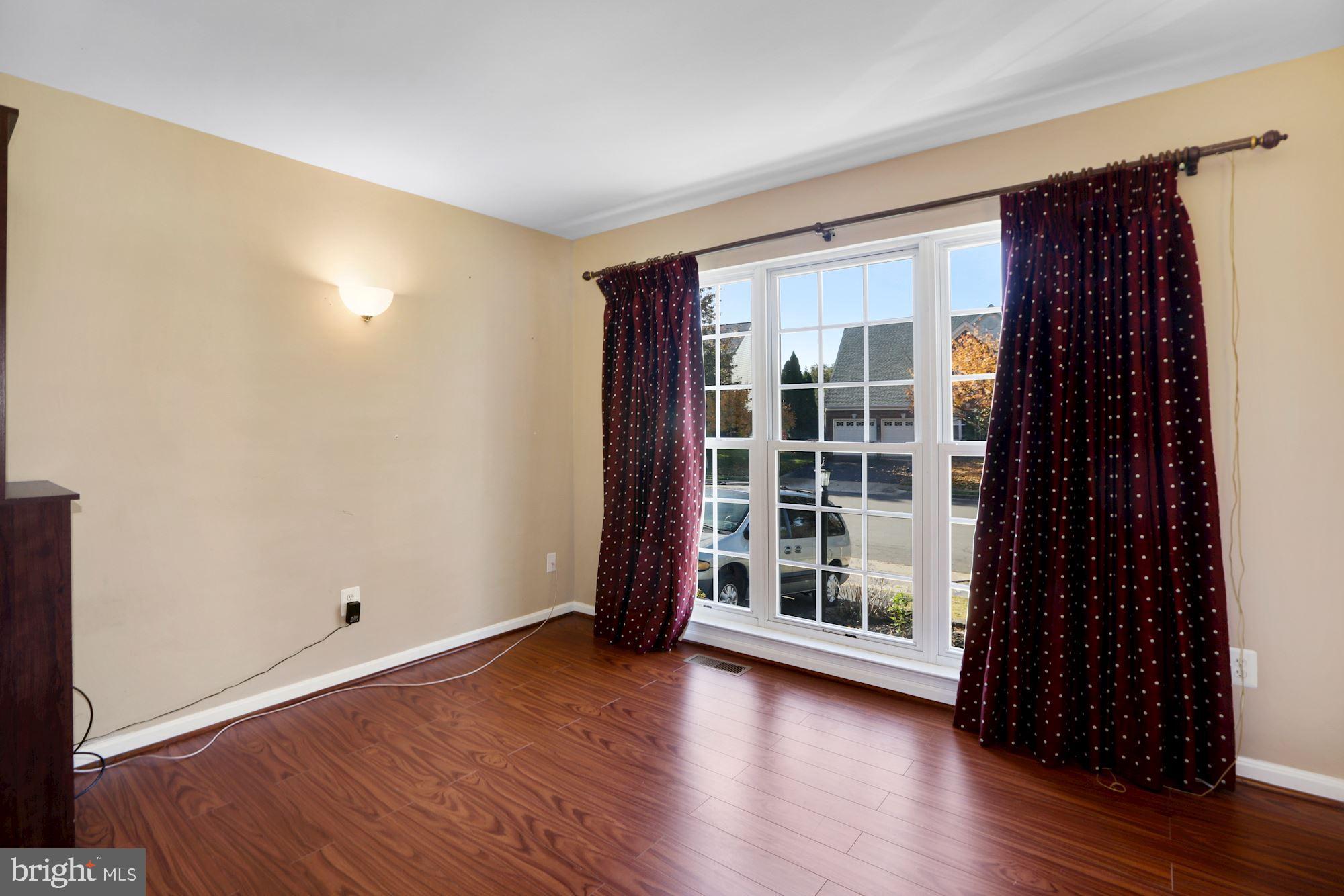 KINGSBROOKE - Residential Lease