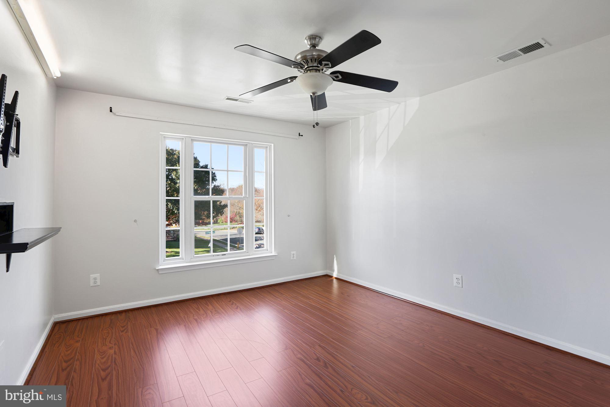 KINGSBROOKE - Residential Lease