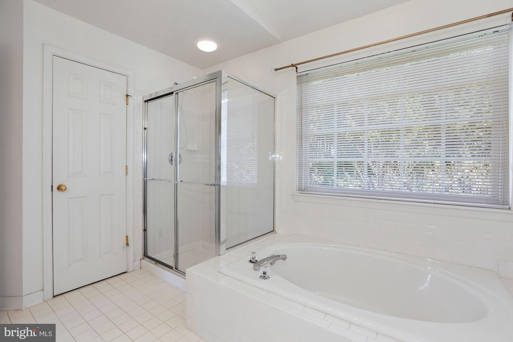 KINGSBROOKE - Residential Lease