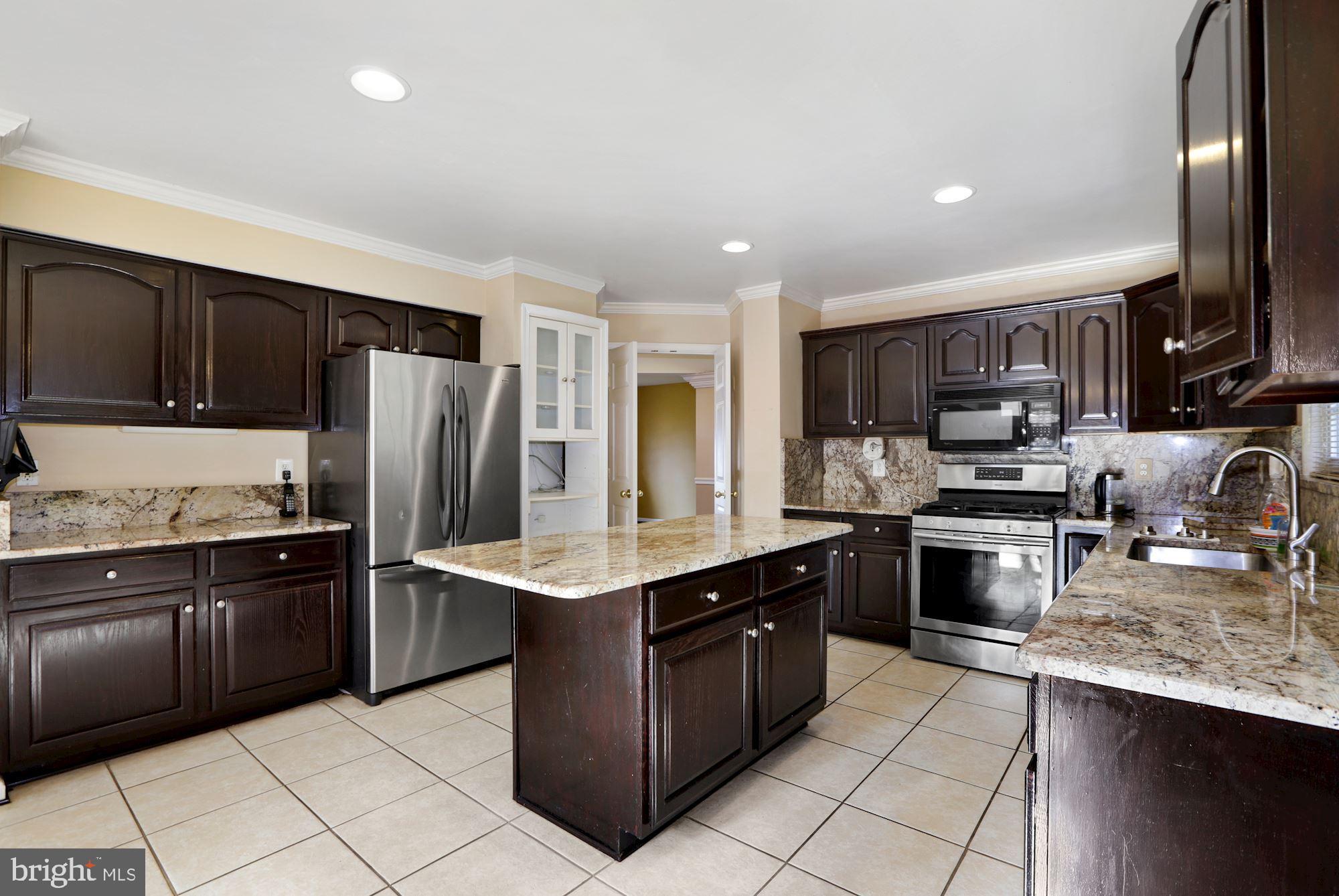 KINGSBROOKE - Residential Lease