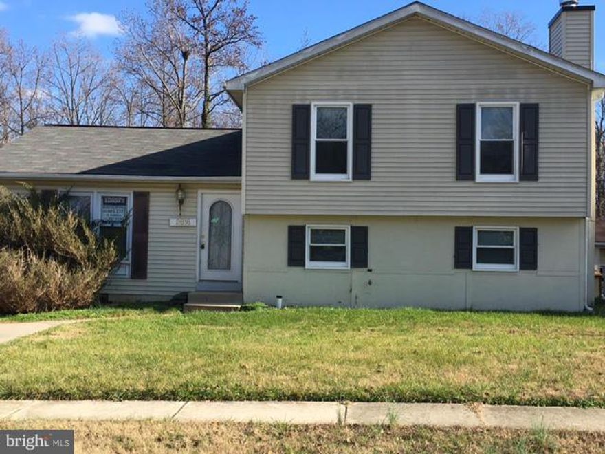 Traditional split level colonial w/ 3 bedrooms and 2 full bathrooms on the top floor.  Main level offers wood floors, sep dining room, newer wood cabinets.  Lower level provides an expansive rec room w/ fireplace and half bath, walk out level to a deep rear yard and swing set.  Please send strong proof of funds to close w/ all offers. Thank you for showing!