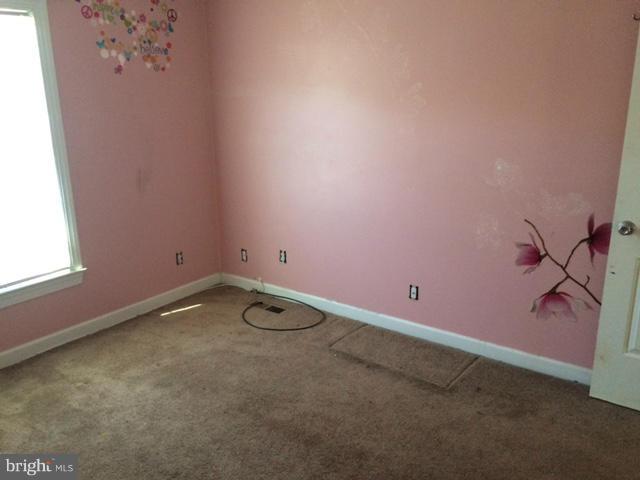 FORESTVILLE CENTER - Residential