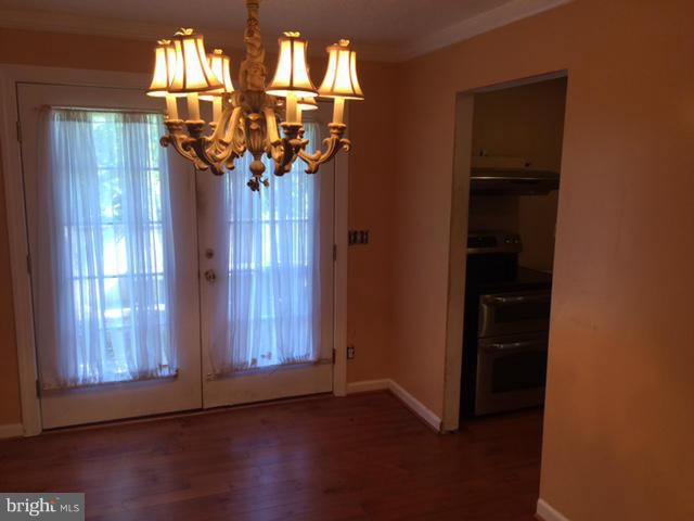 FORESTVILLE CENTER - Residential