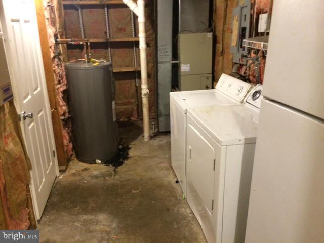 FORESTVILLE CENTER - Residential