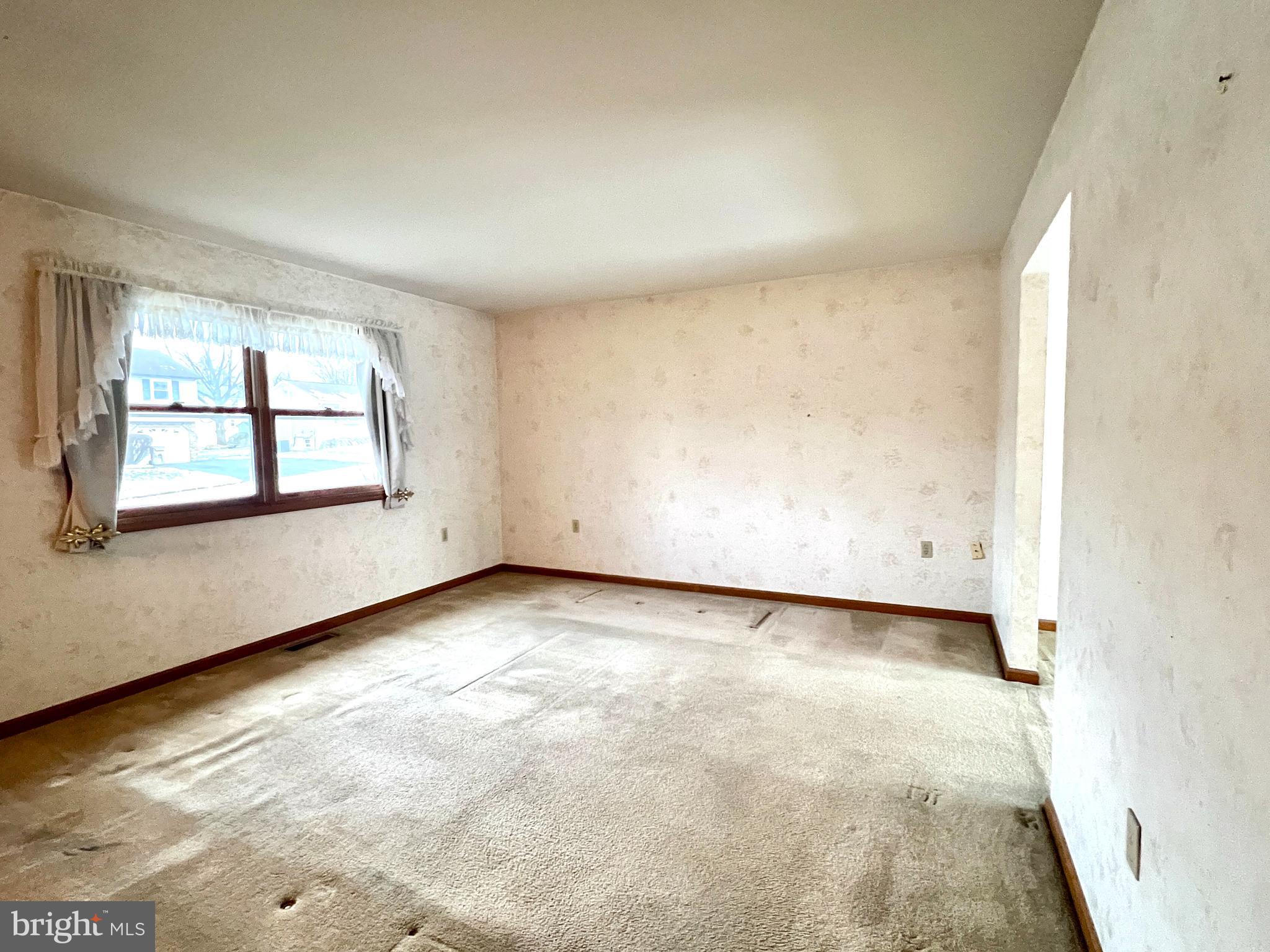 551 CHRISTOPHER DRIVE