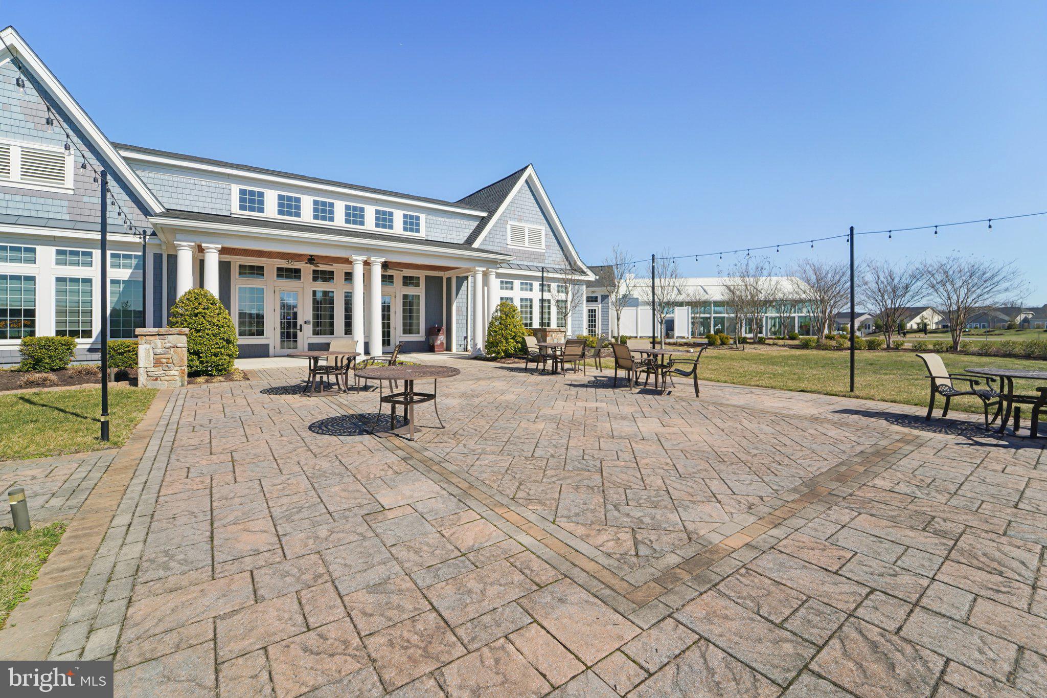 TWO RIVERS - Residential