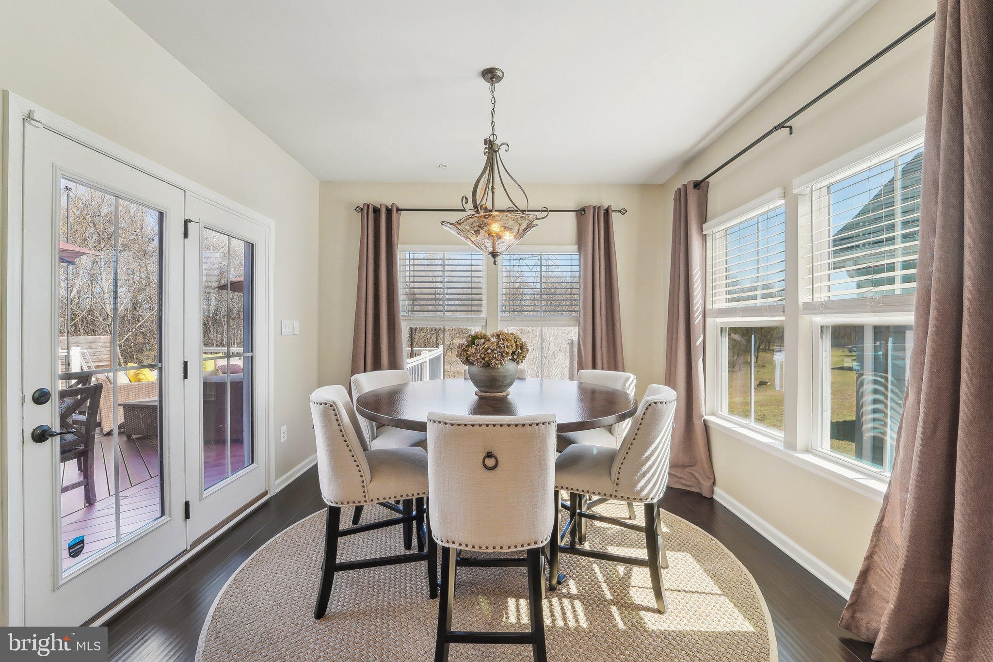 TWO RIVERS - Residential