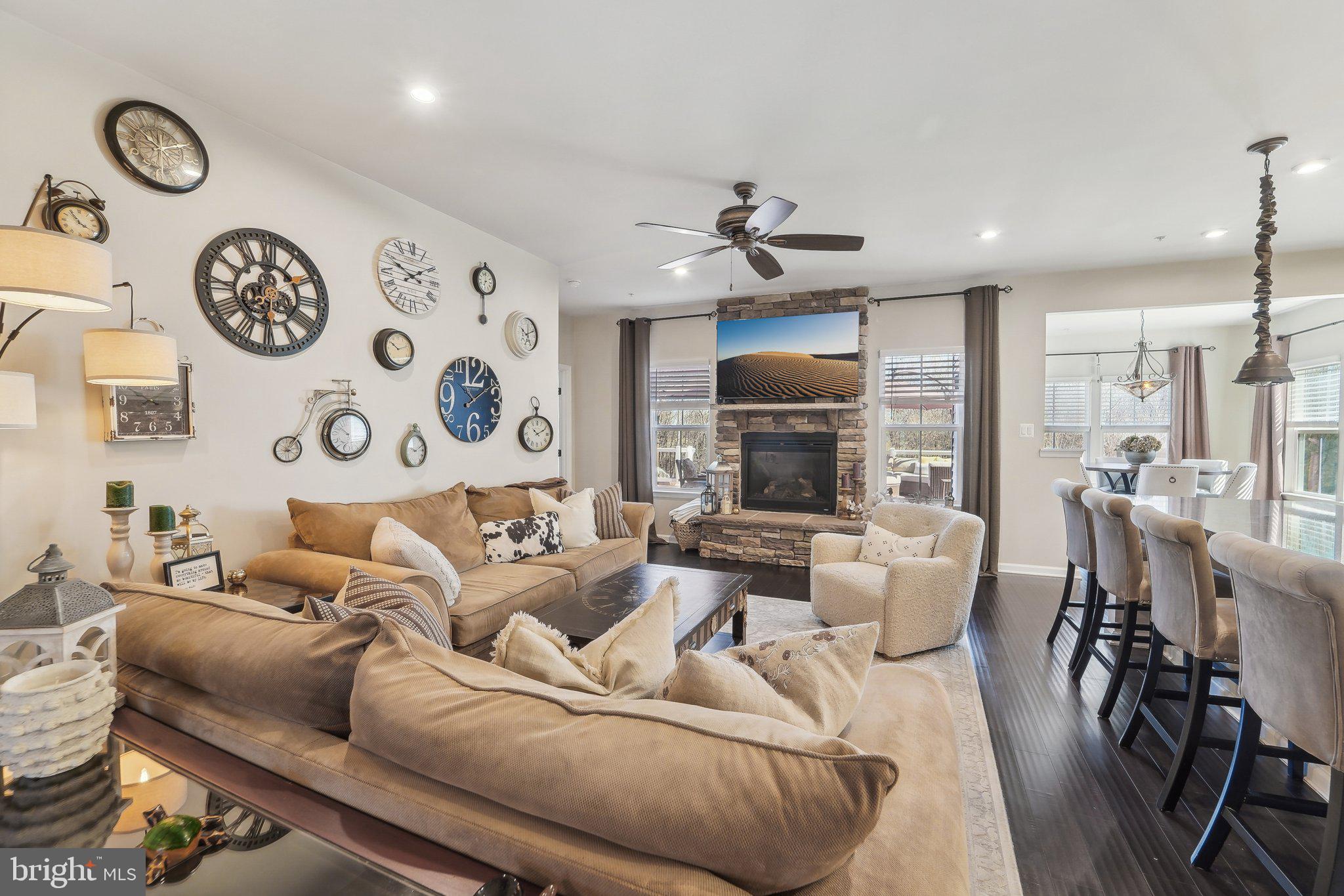 TWO RIVERS - Residential