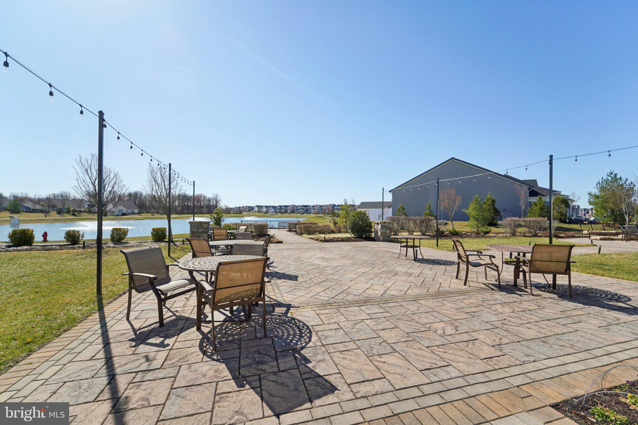 TWO RIVERS - Residential