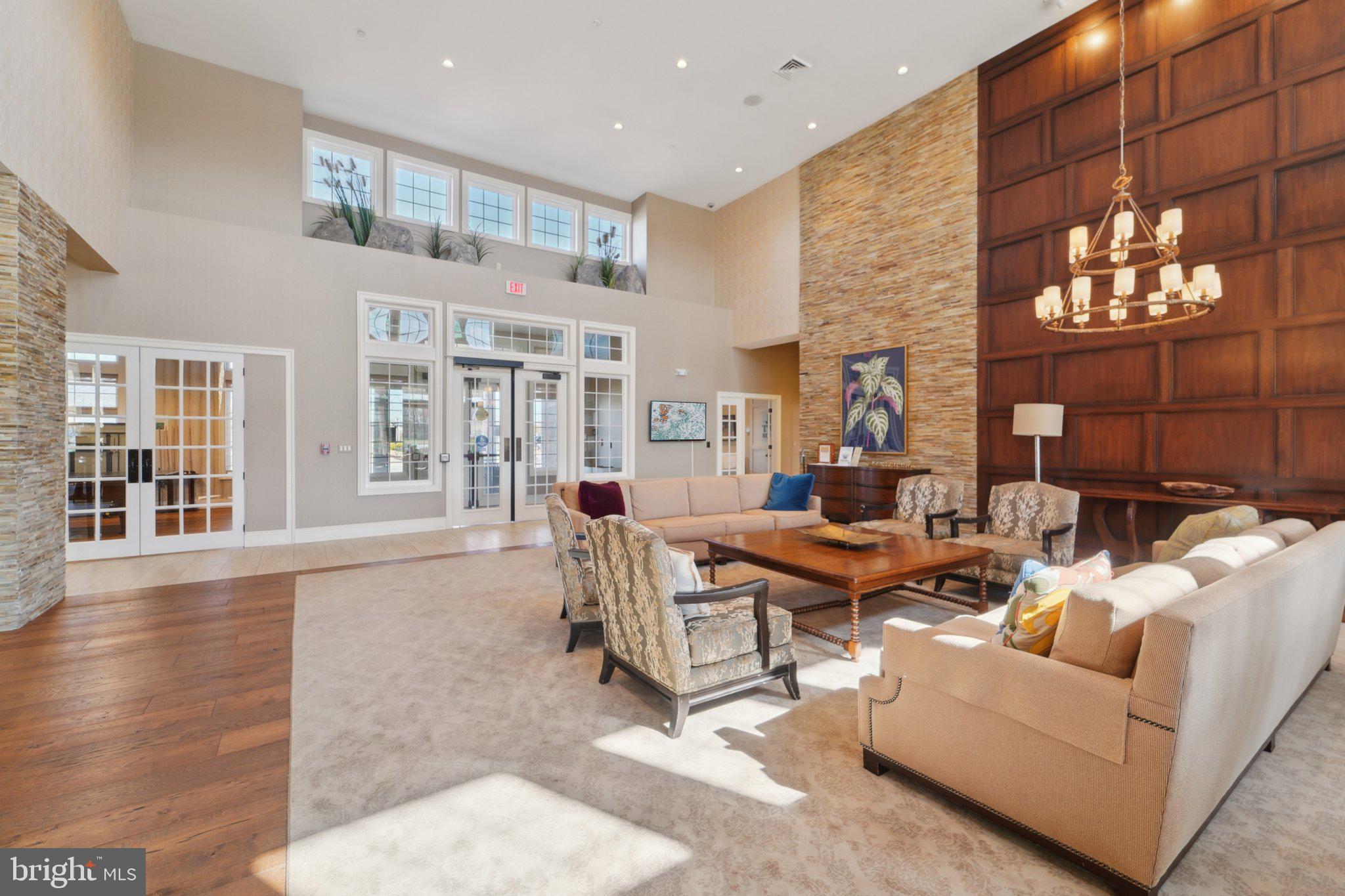 TWO RIVERS - Residential