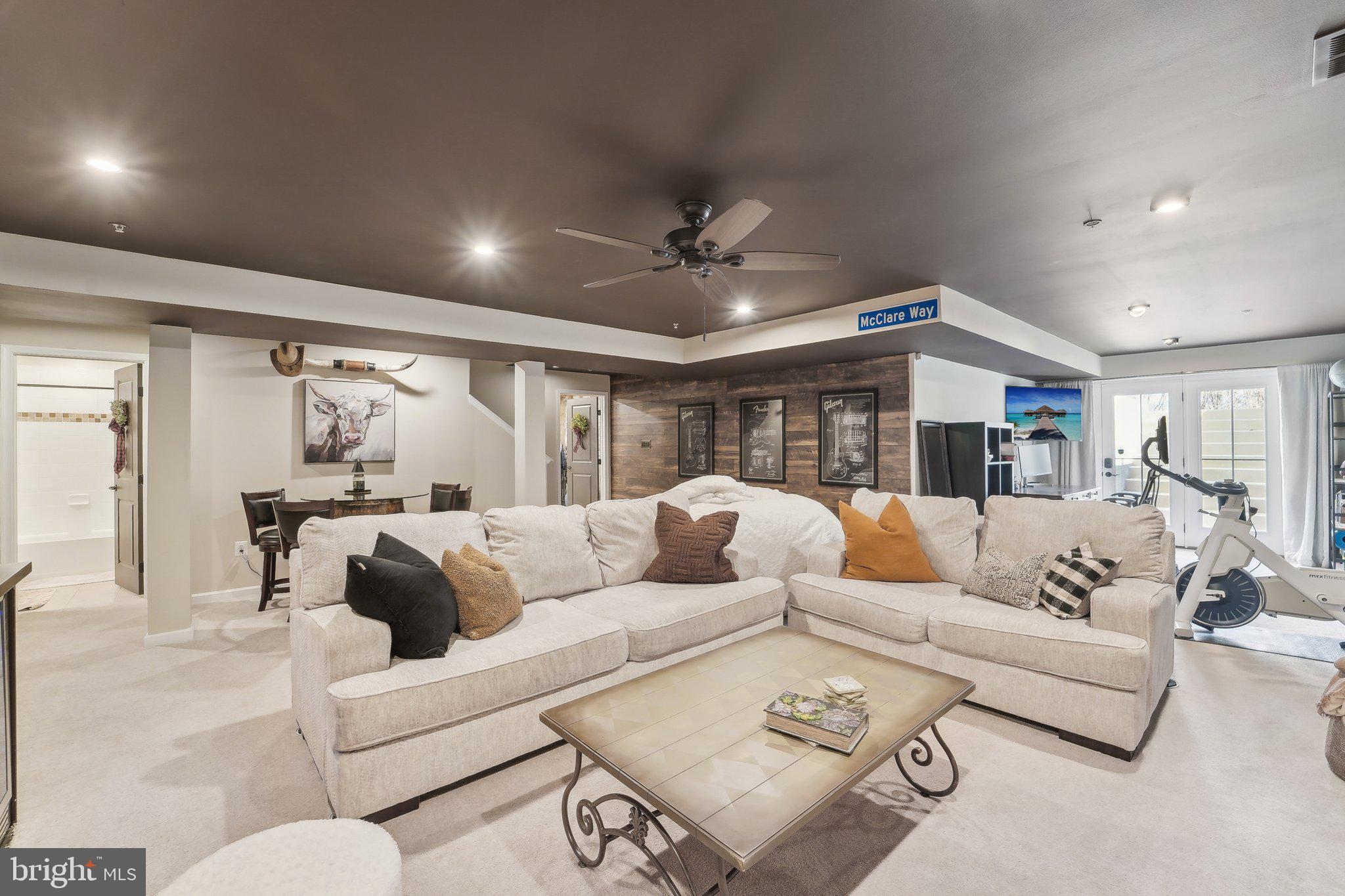 TWO RIVERS - Residential