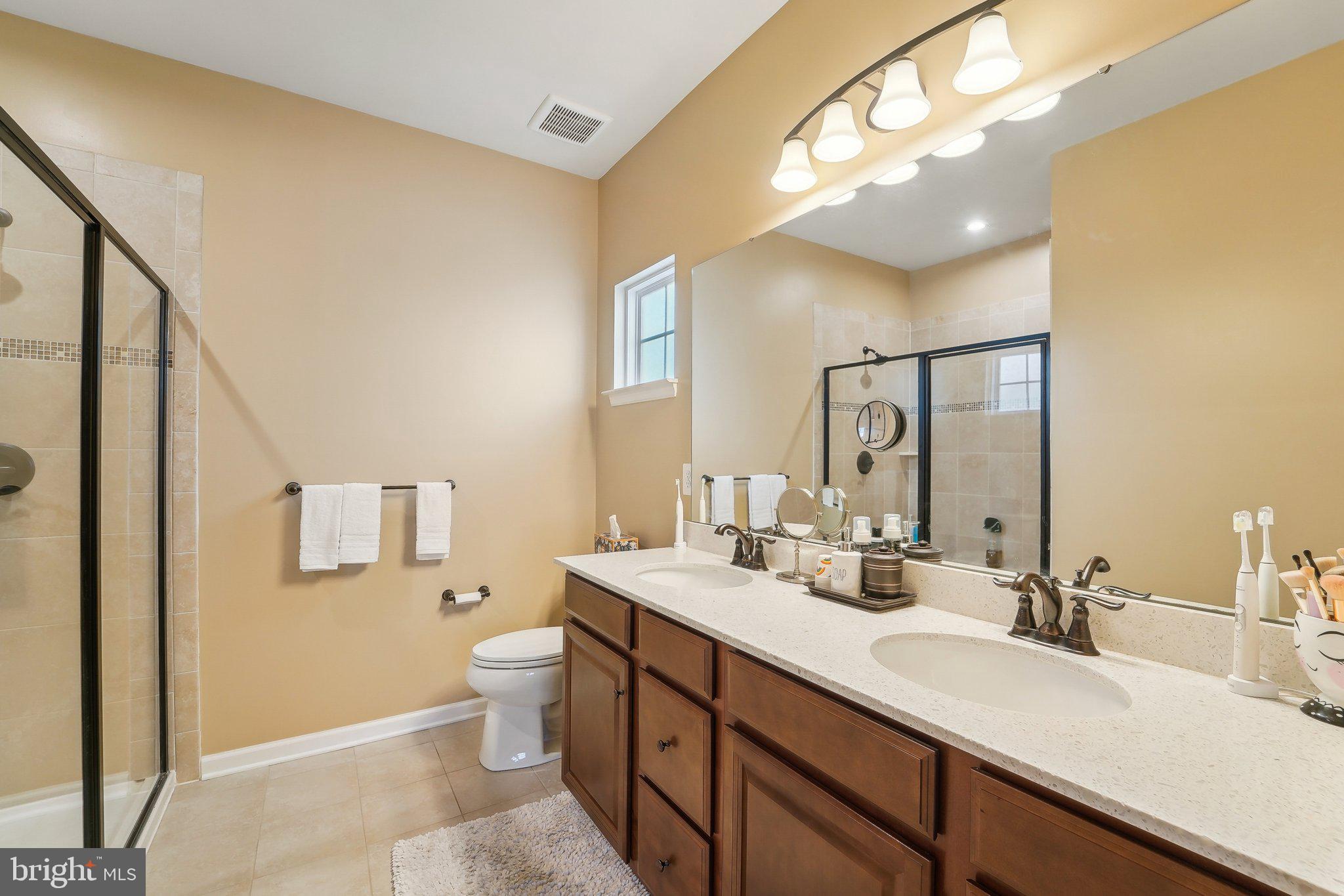 TWO RIVERS - Residential