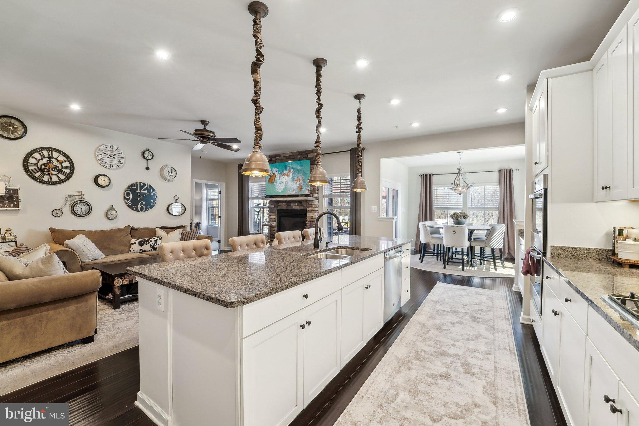 TWO RIVERS - Residential