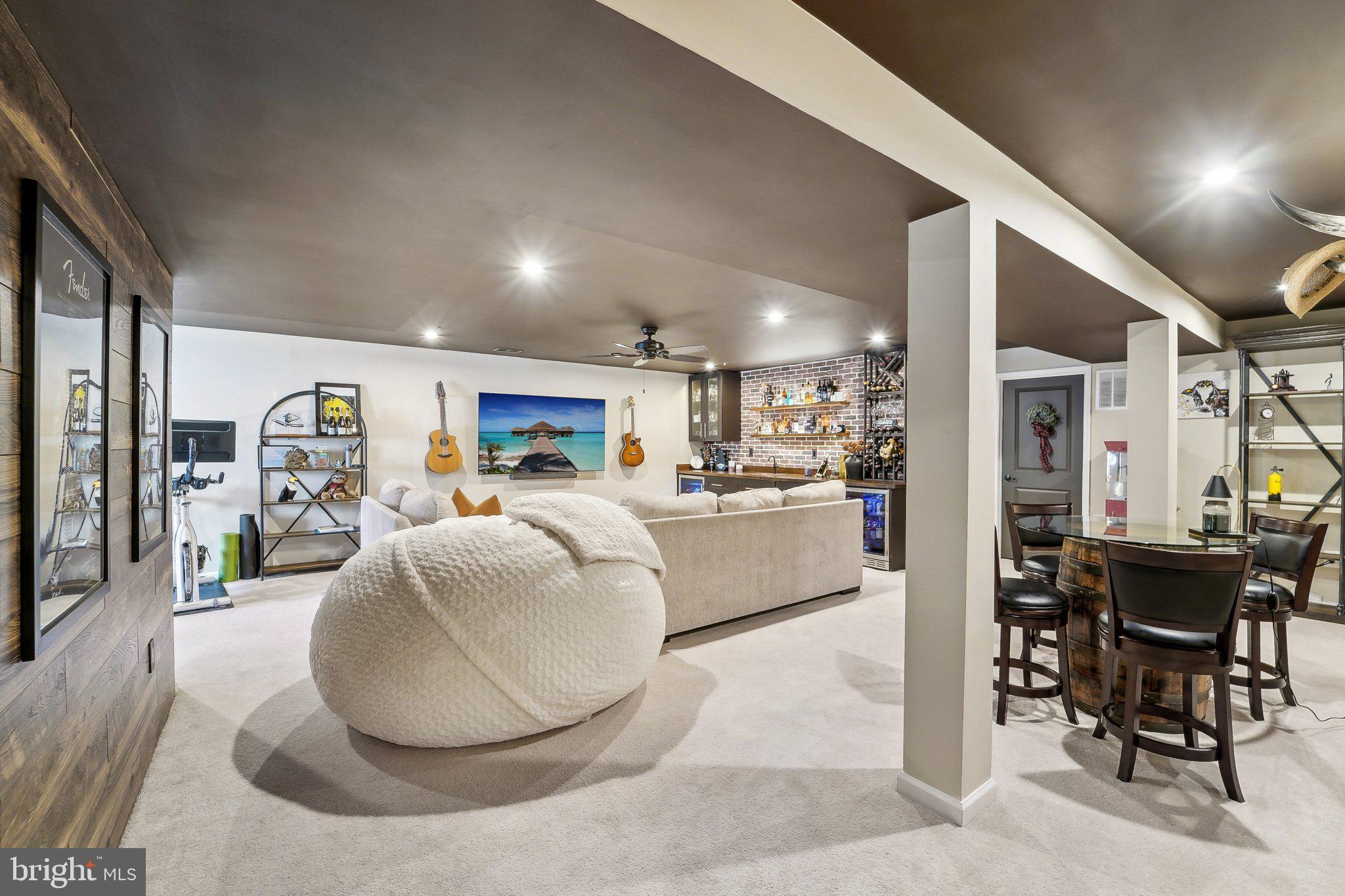 TWO RIVERS - Residential