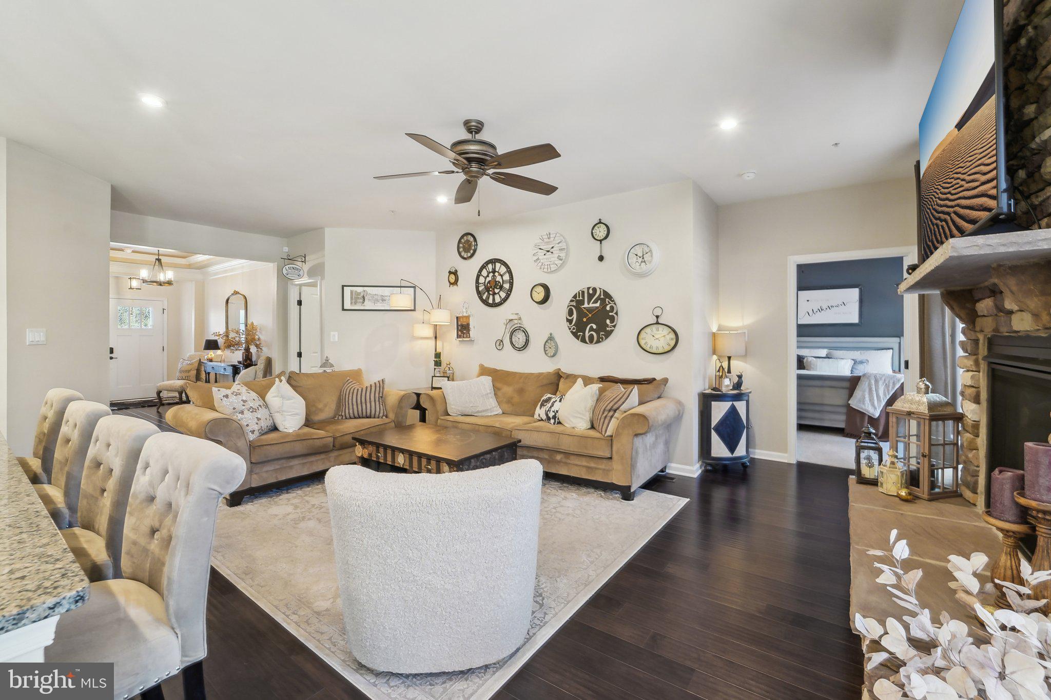 TWO RIVERS - Residential