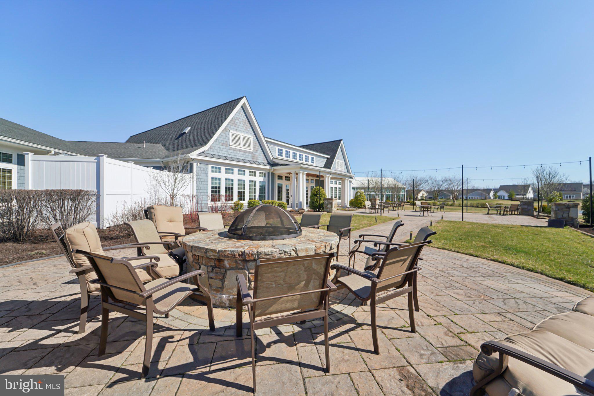 TWO RIVERS - Residential