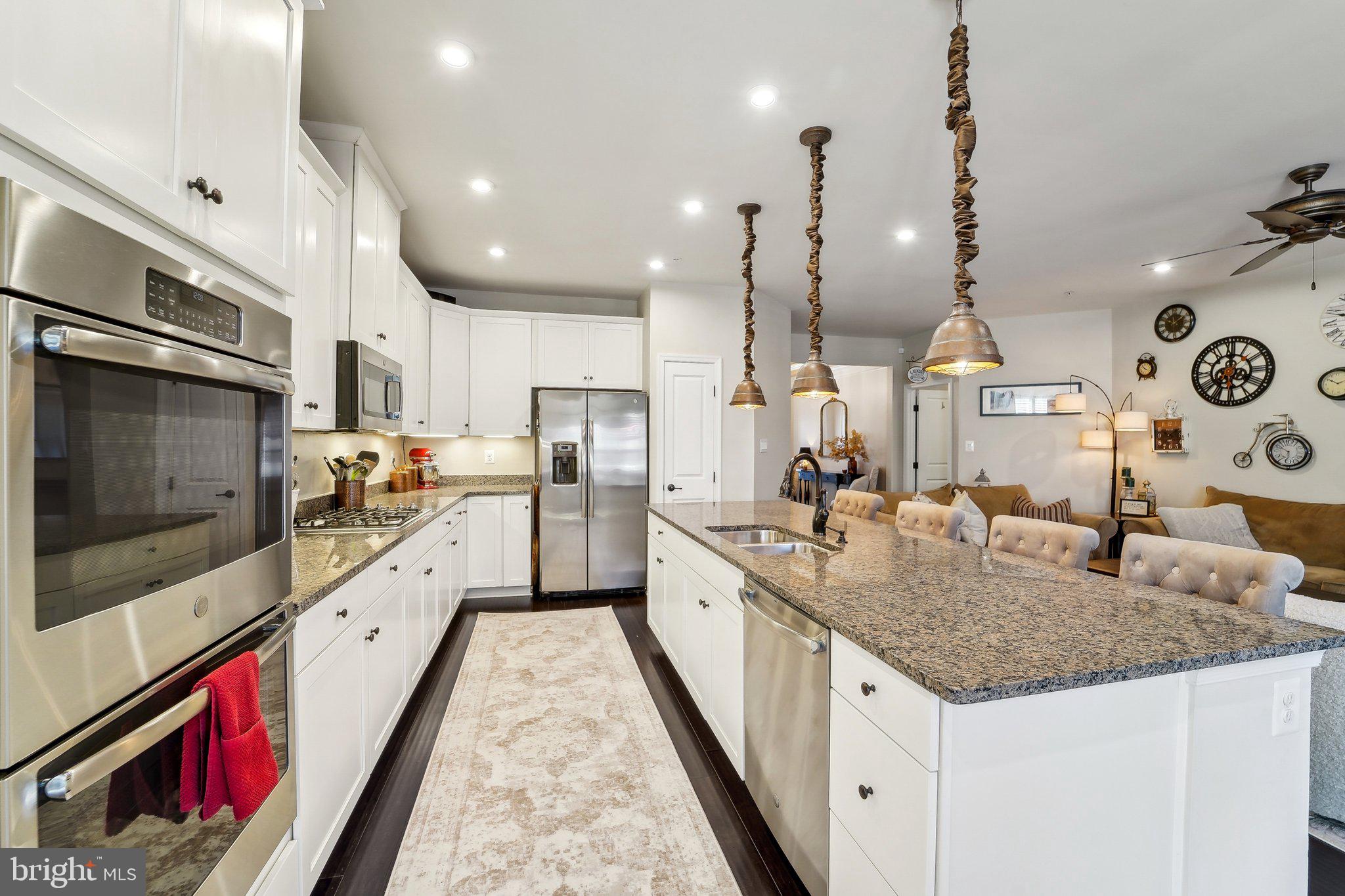 TWO RIVERS - Residential