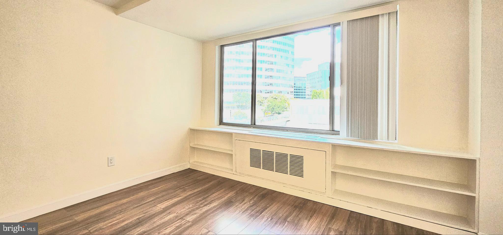 1121 ARLINGTON BOULEVARD 525