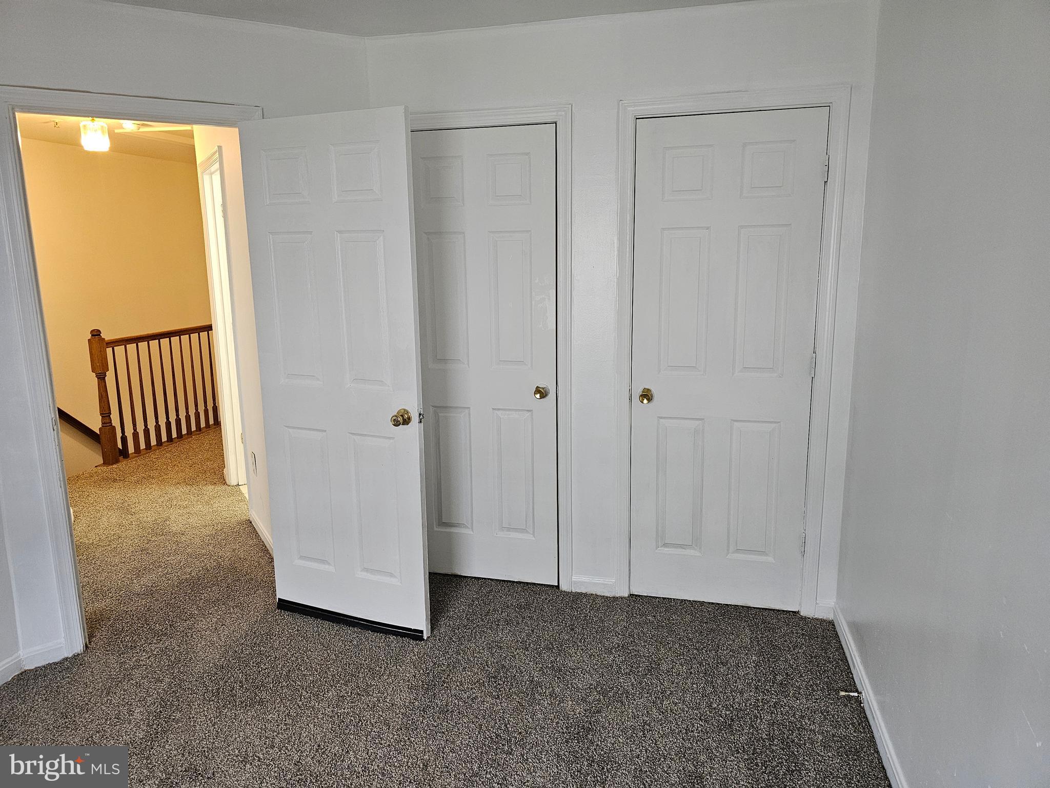 SOUTH HAMPTON - Residential Lease