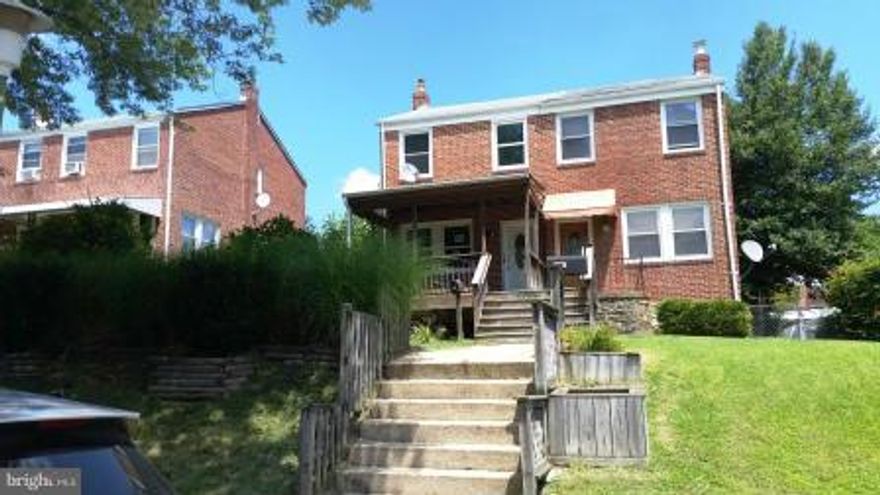 Charming Duplex/Townhouse features 2 BRs,1 BA, Covered front porch, gleaming hardwood floors through-out.Kitchen & Bath previously updated, partially finished basement. Rear deck off kitchen w/fenced rear yard.YOUR personal touch needed!This is a Fannie Mae Home Path Property. **AGENTS   SEE AGENT REMARKS FOR OFFER INSTRUCTIONS.