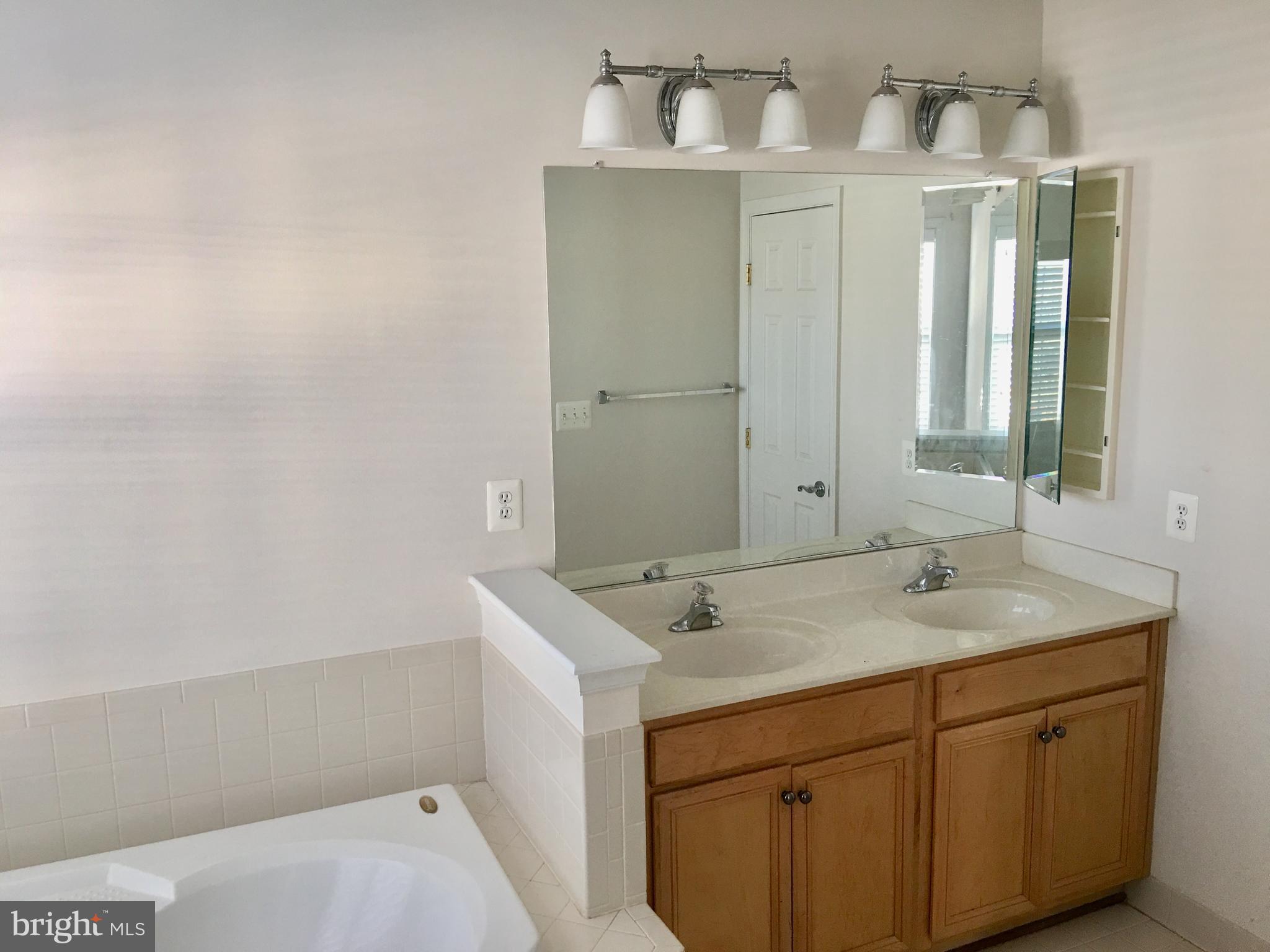 STONE RIDGE NORTH - Residential Lease