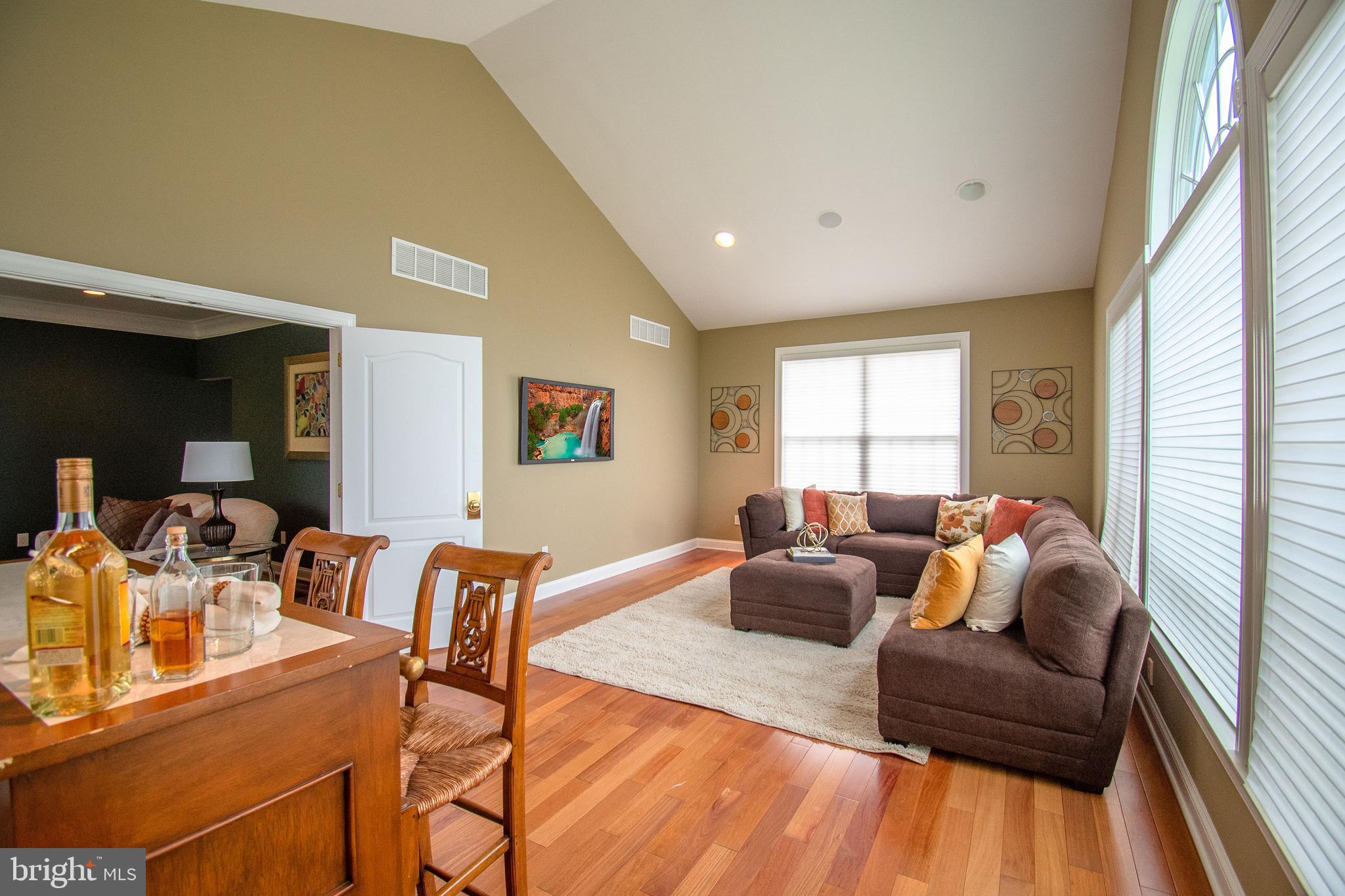 PICKERING CHASE - Residential