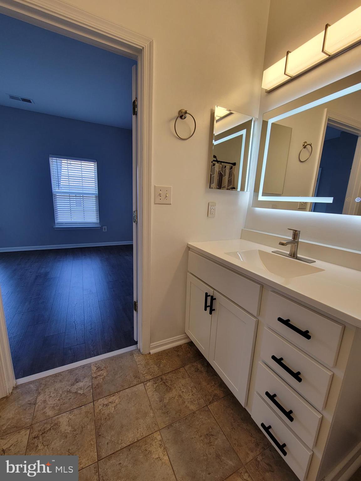 RUSSETT - Residential Lease