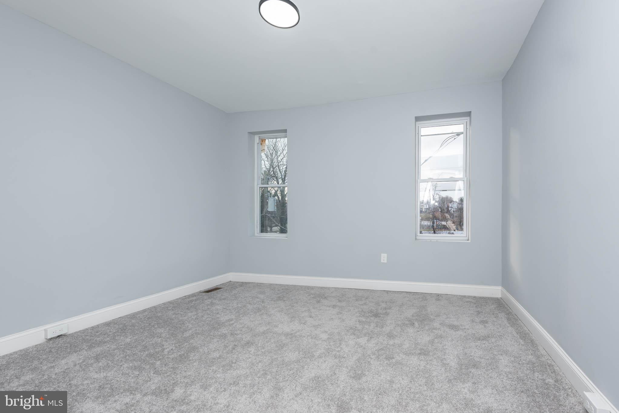 MONDAWMIN - Residential