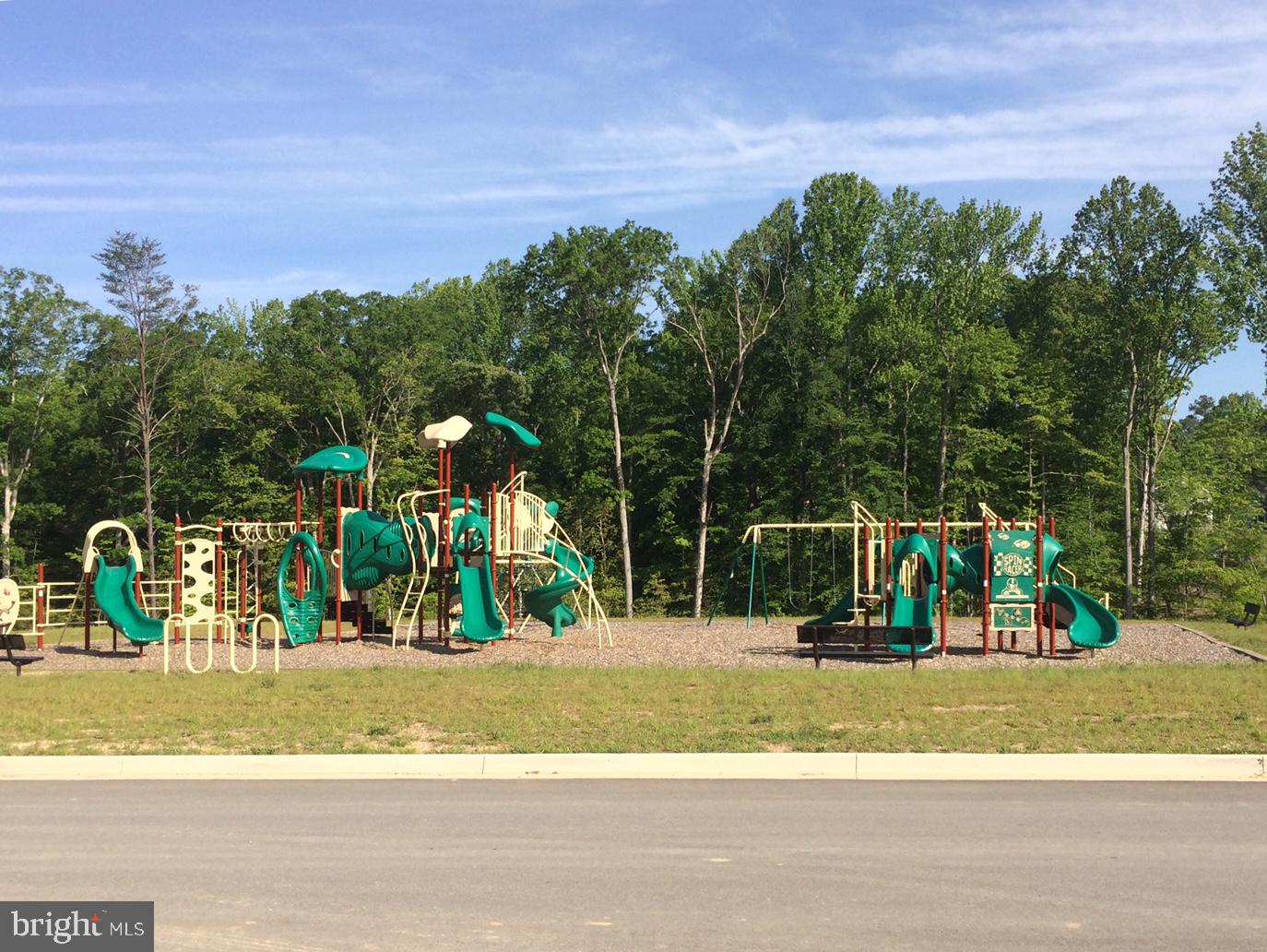 OAKLAND HALL - Residential