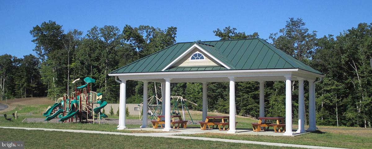 OAKLAND HALL - Residential