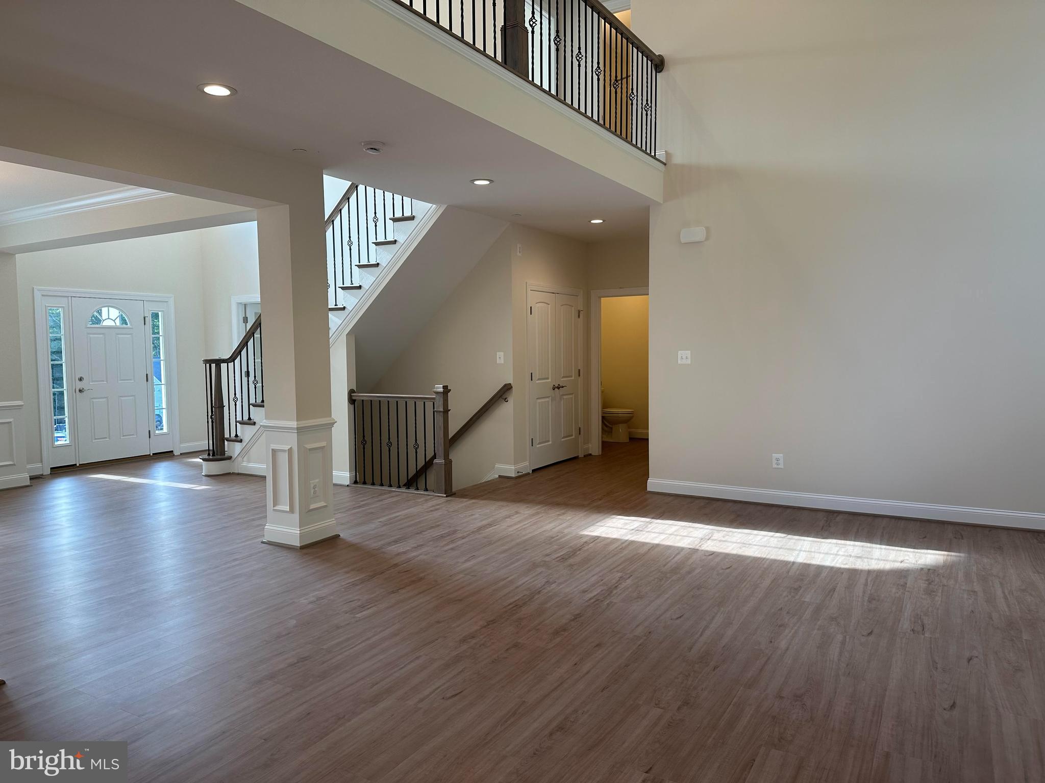 OAKLAND HALL - Residential