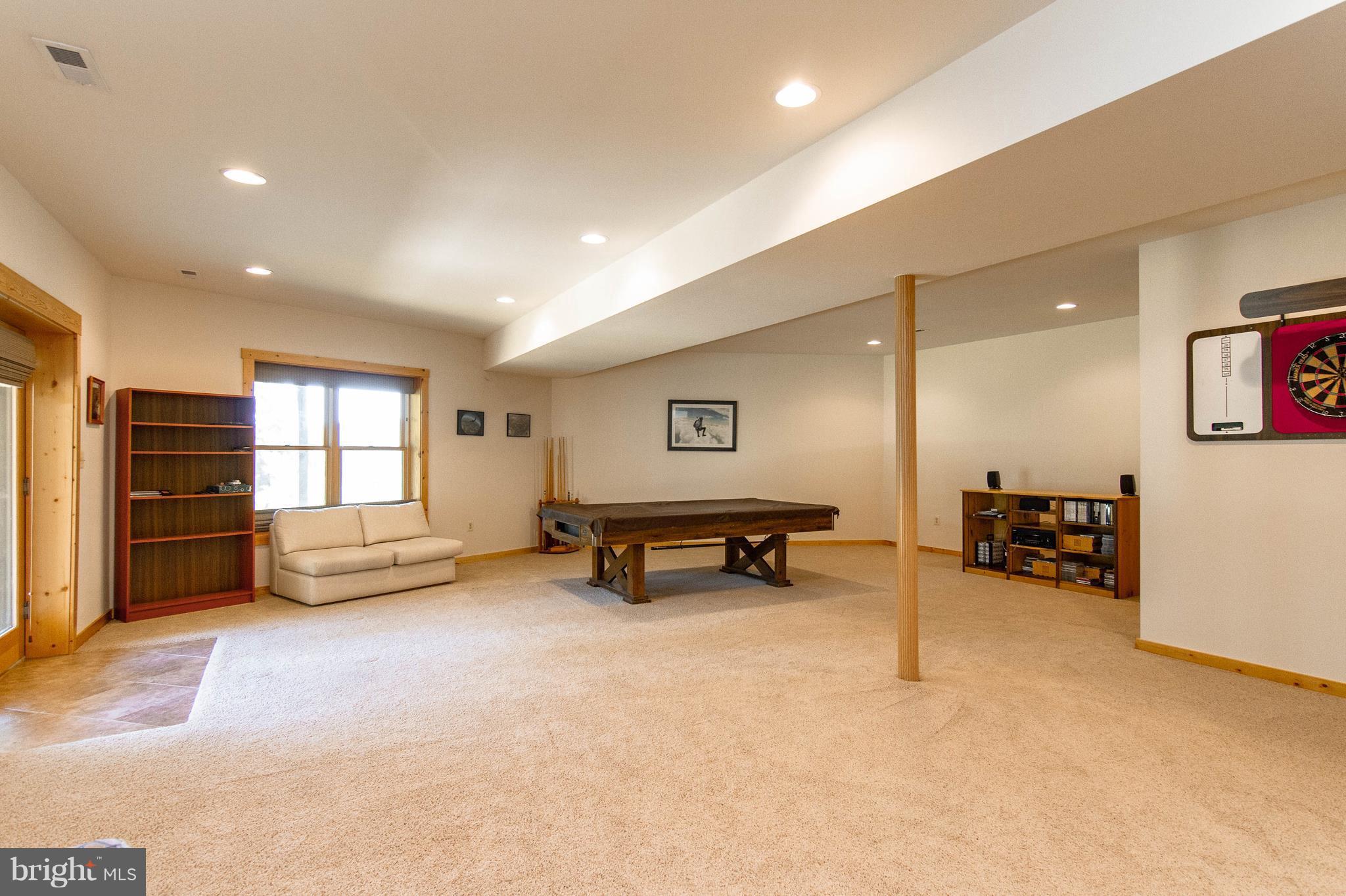 WINDING OAKS - Residential