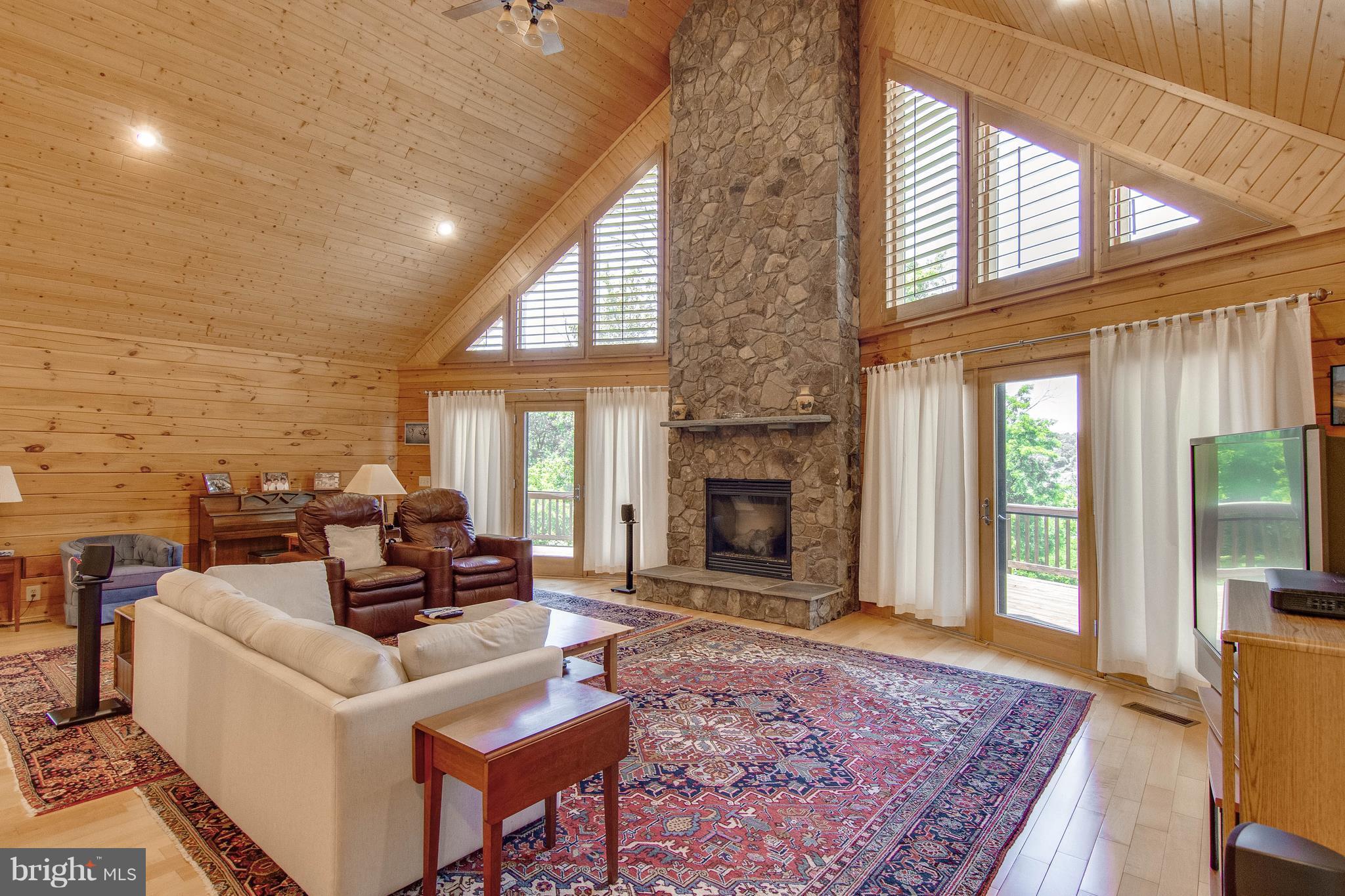 WINDING OAKS - Residential