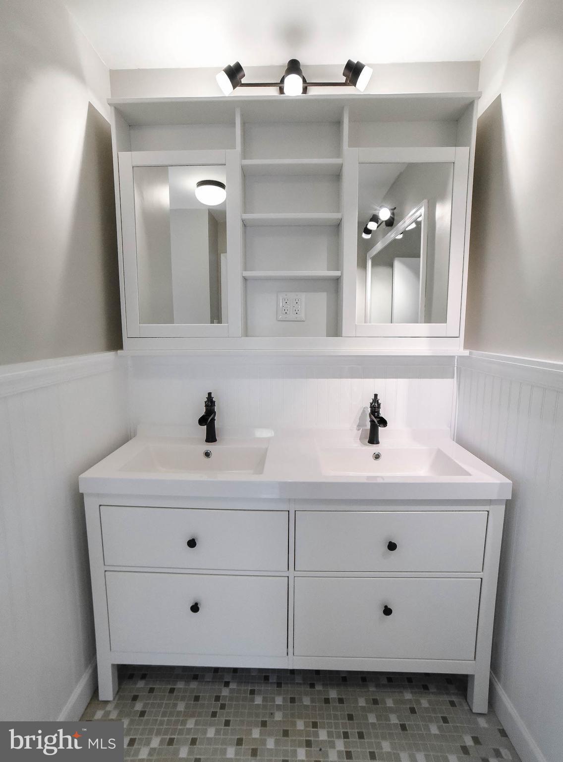 TOWN CREEK - Residential