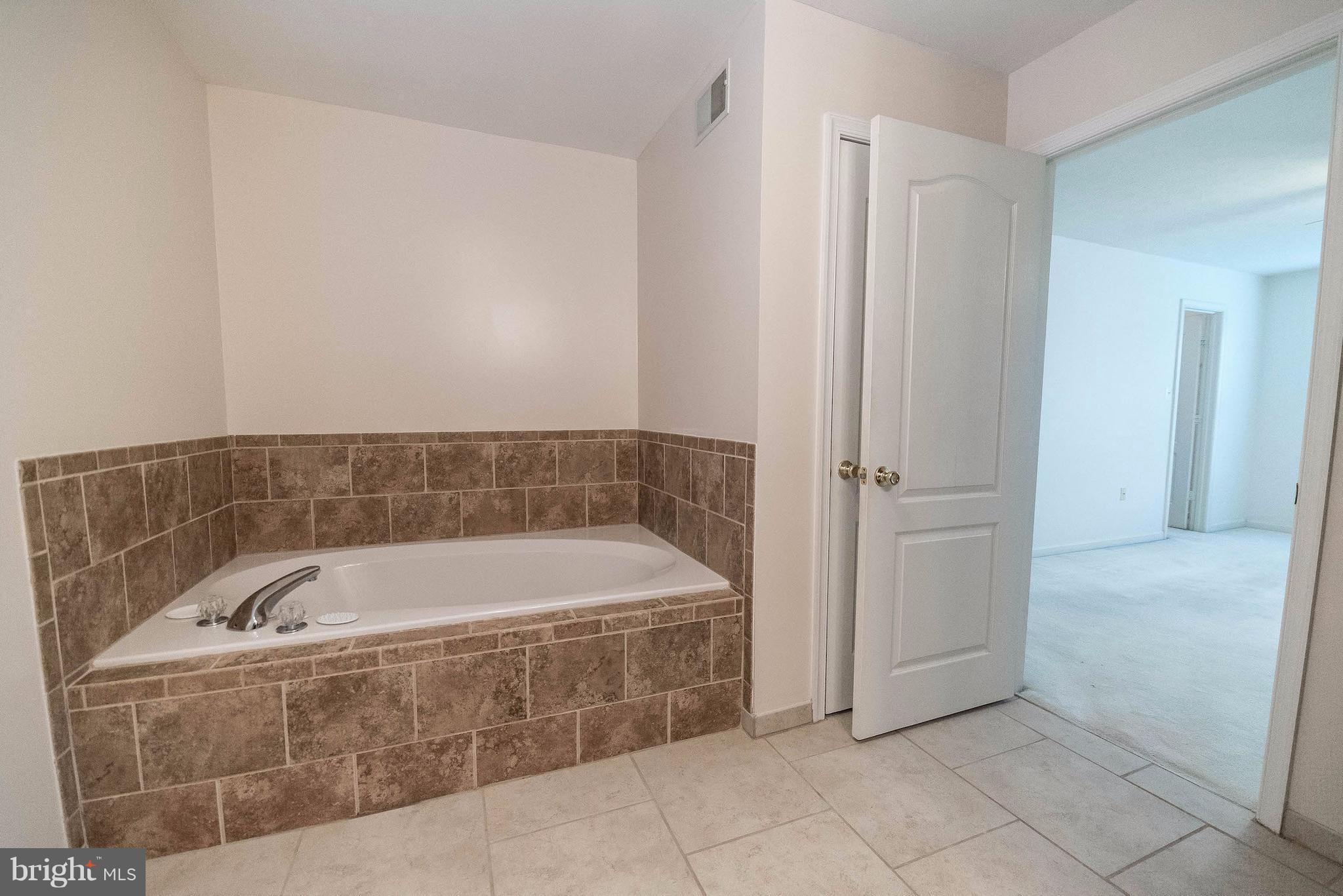 GREENBRIER - Residential