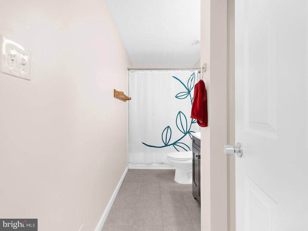 ASBURY WOODS - Residential