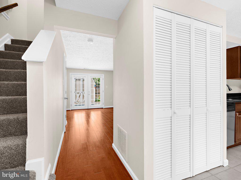 ASBURY WOODS - Residential