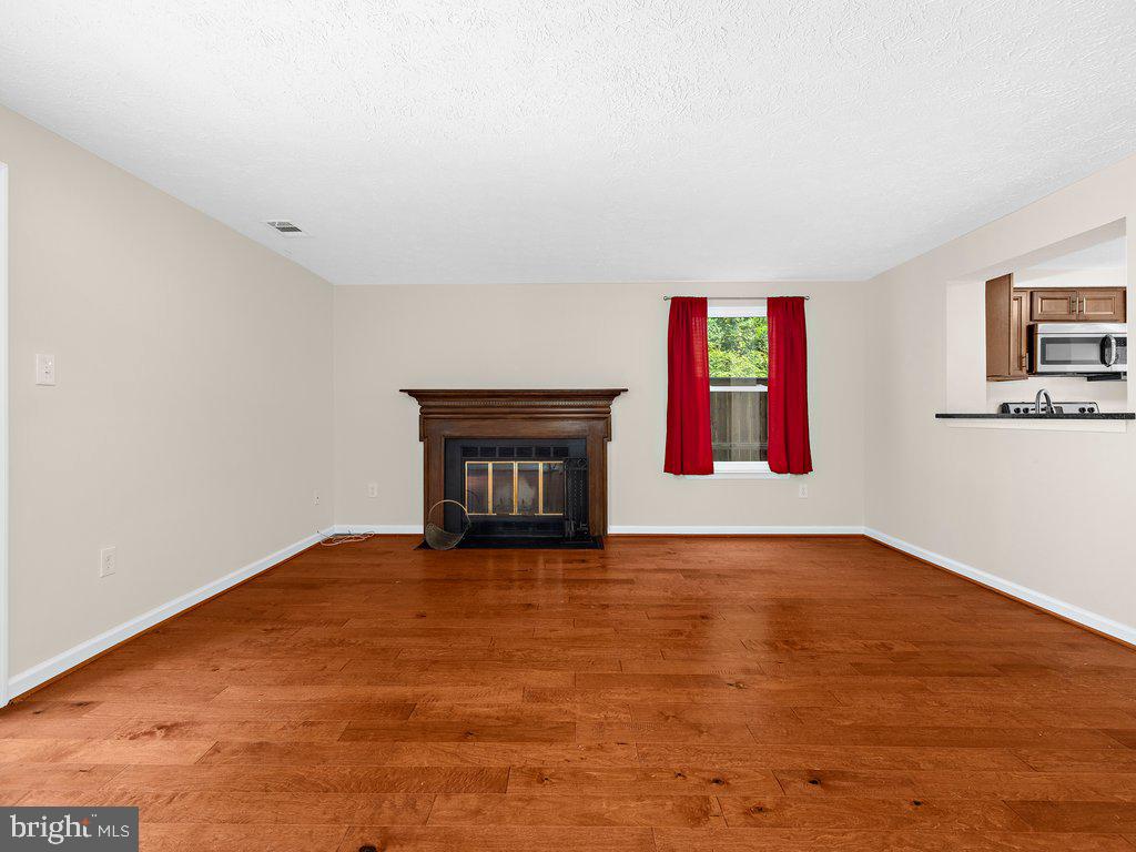 ASBURY WOODS - Residential