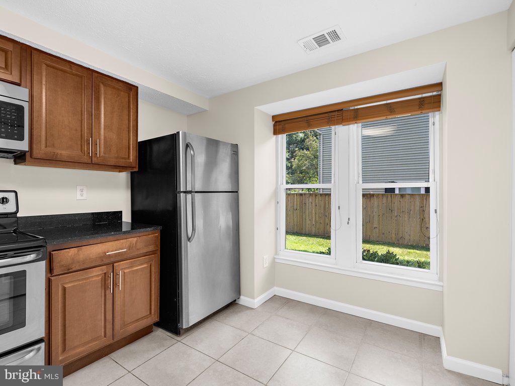 ASBURY WOODS - Residential